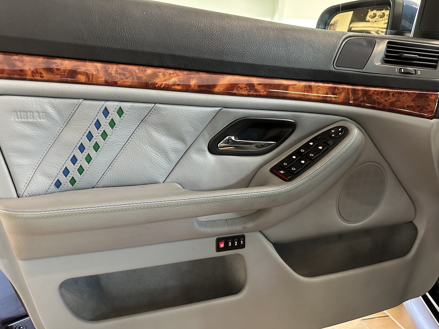 Interiörbild 2002 ALPINA B10 V8S