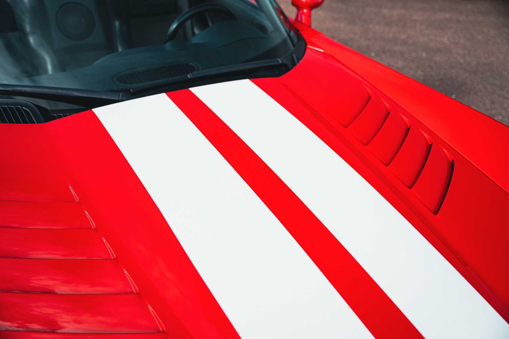 Exteriörbild på 2003 Dodge Viper SRT-10
