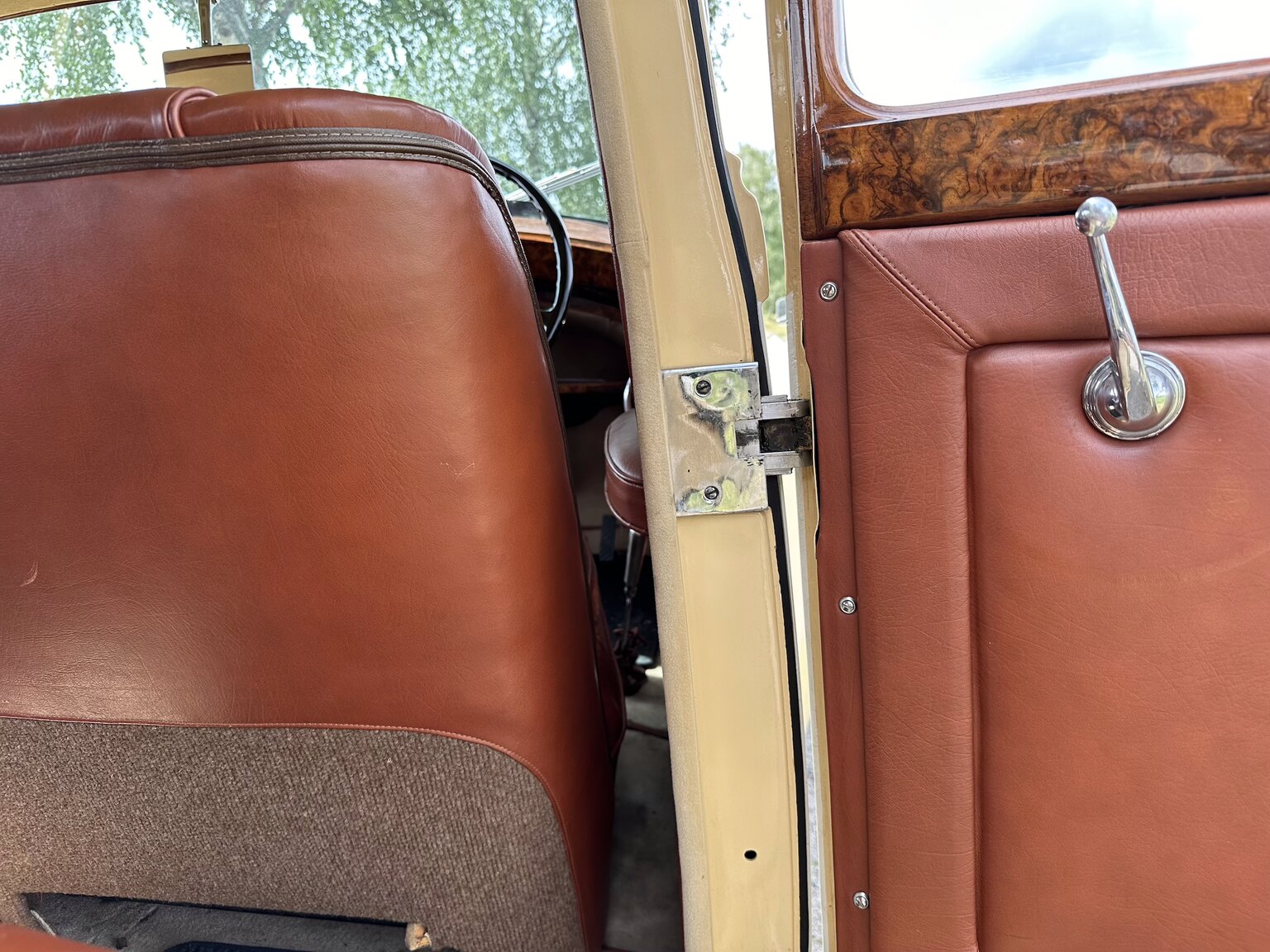 Interiörbild 1947 Bentley Mark IV Sport Saloon