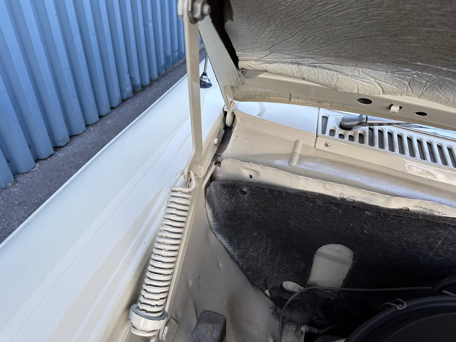 Image of 1974 Mercedes Benz 230.6 mechanics