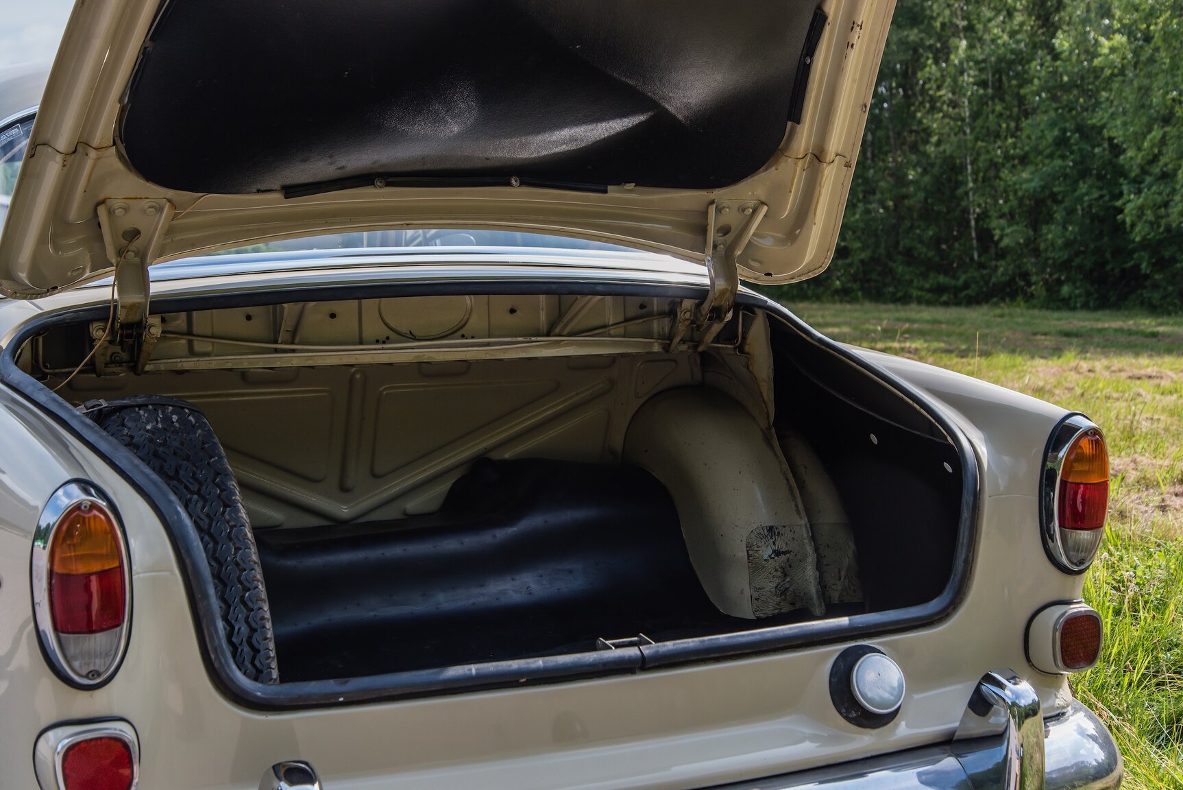 Interior image of 1968 Volvo Amazon