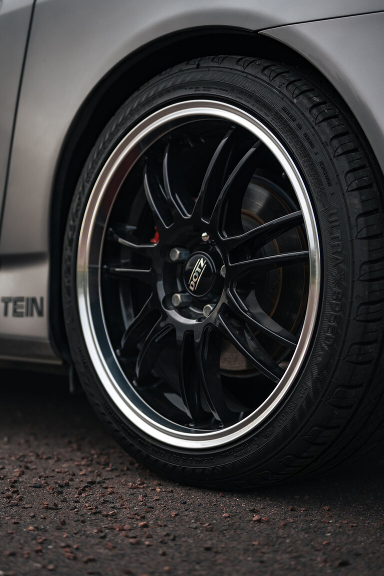 Exterior image of 2000 Honda S2000 AP1