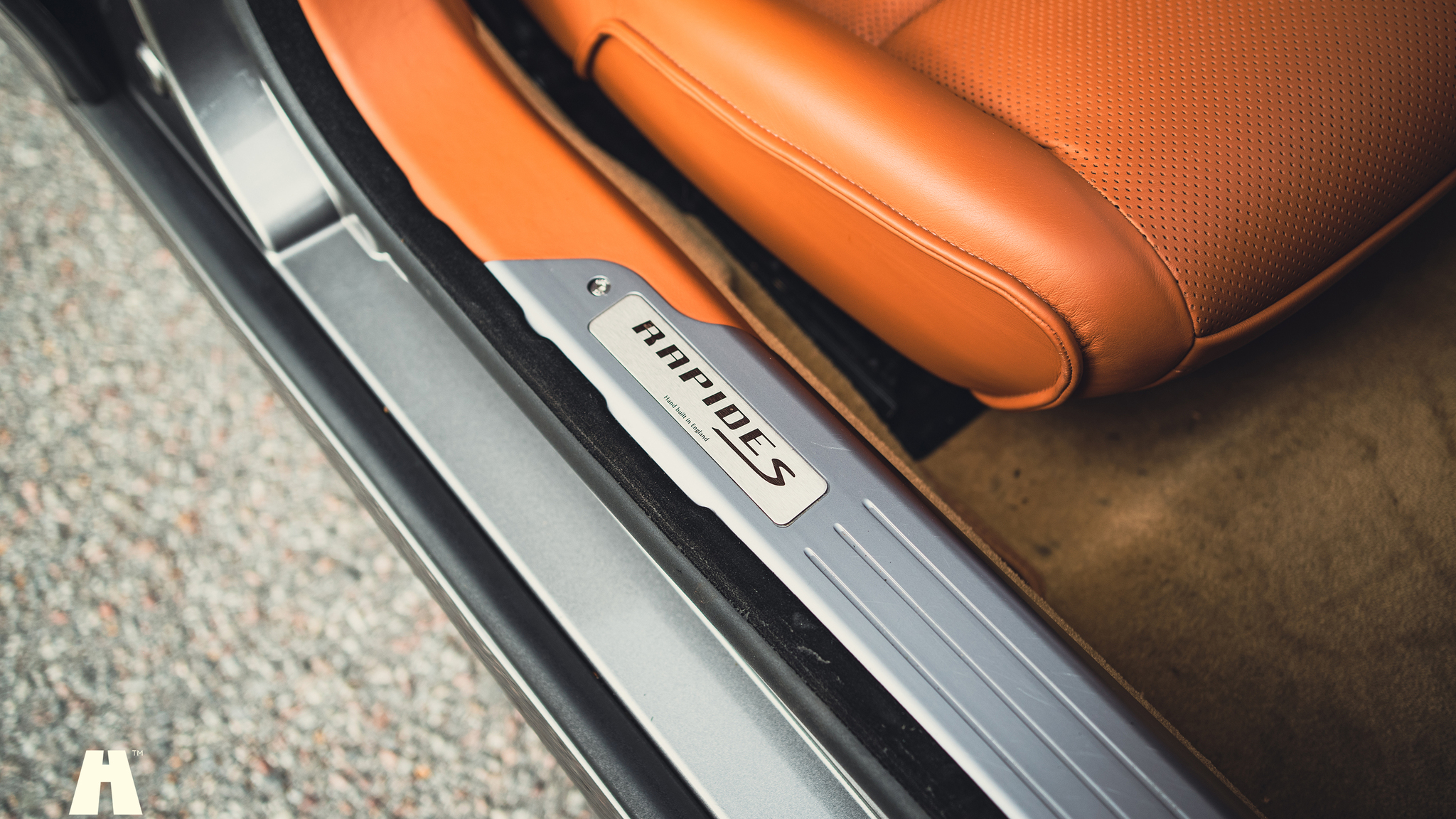 Innenraumfoto von 2014 Aston Martin Rapide S