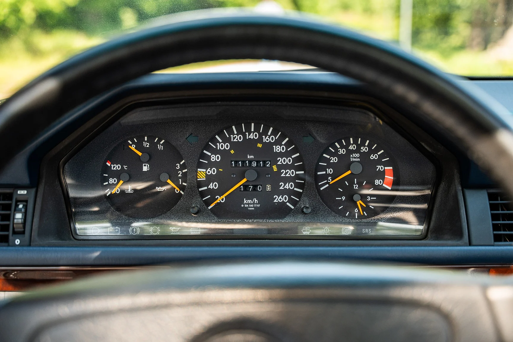 Interiörbild 1993 Mercedes-Benz 300 CE-24 Cabriolet (27)
