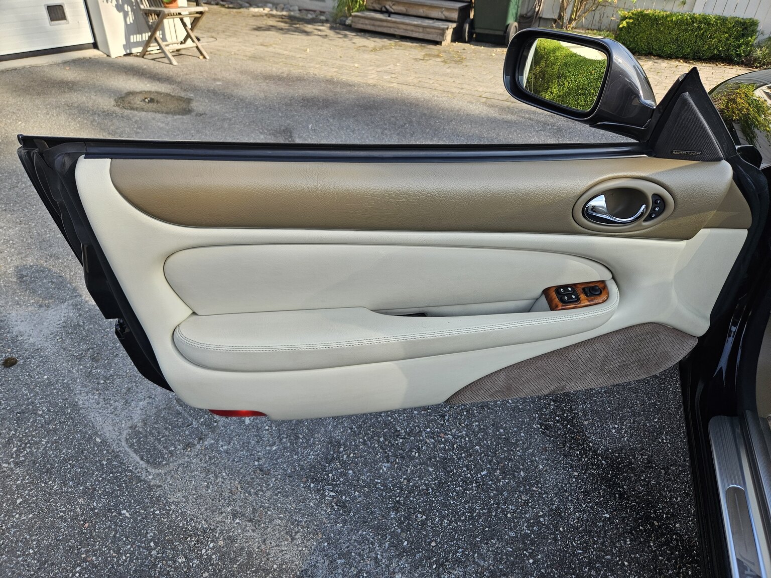 Innenraumfoto von 1998 Jaguar XK8 Cabriolet