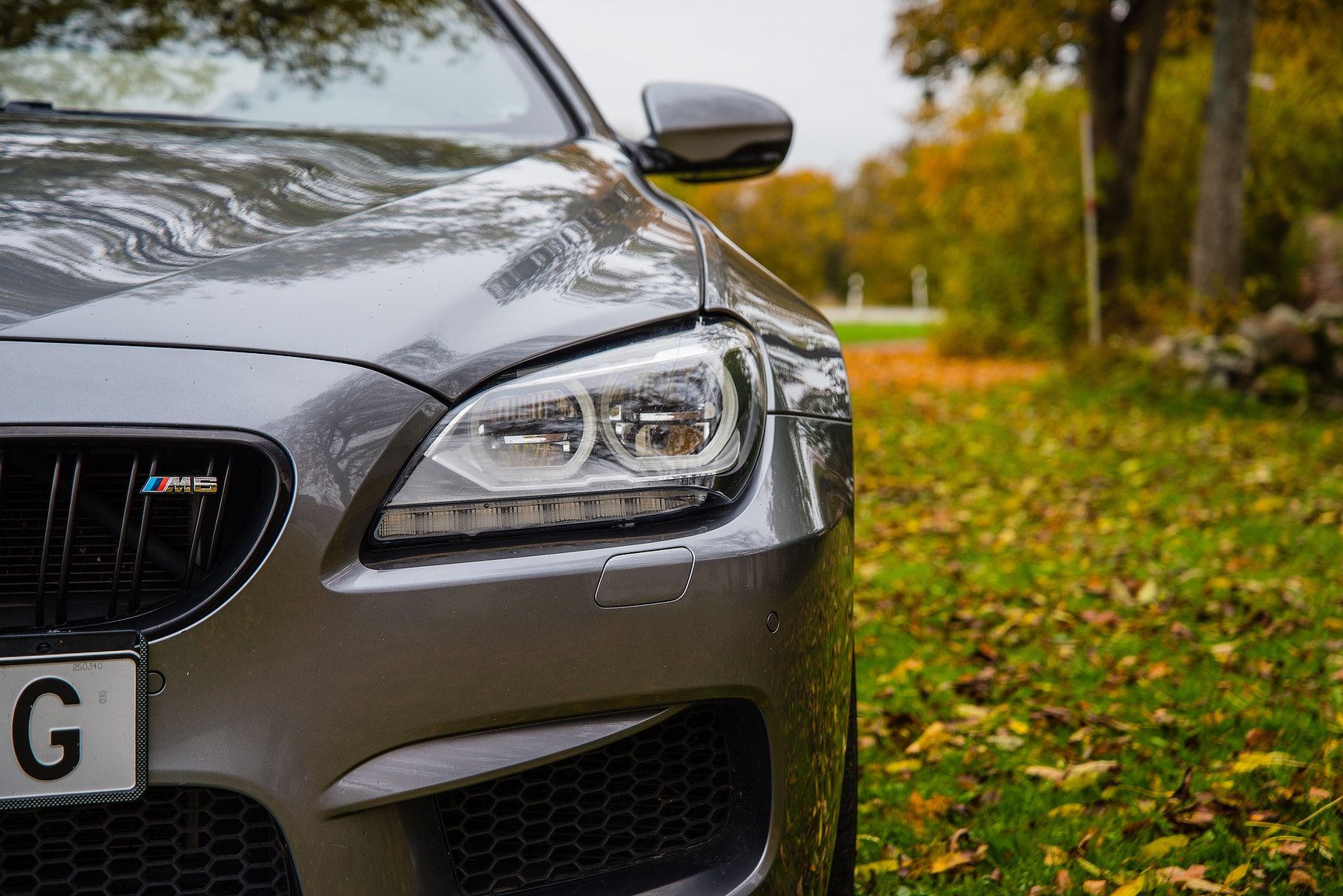 Exterior image of 2014 BMW M6C