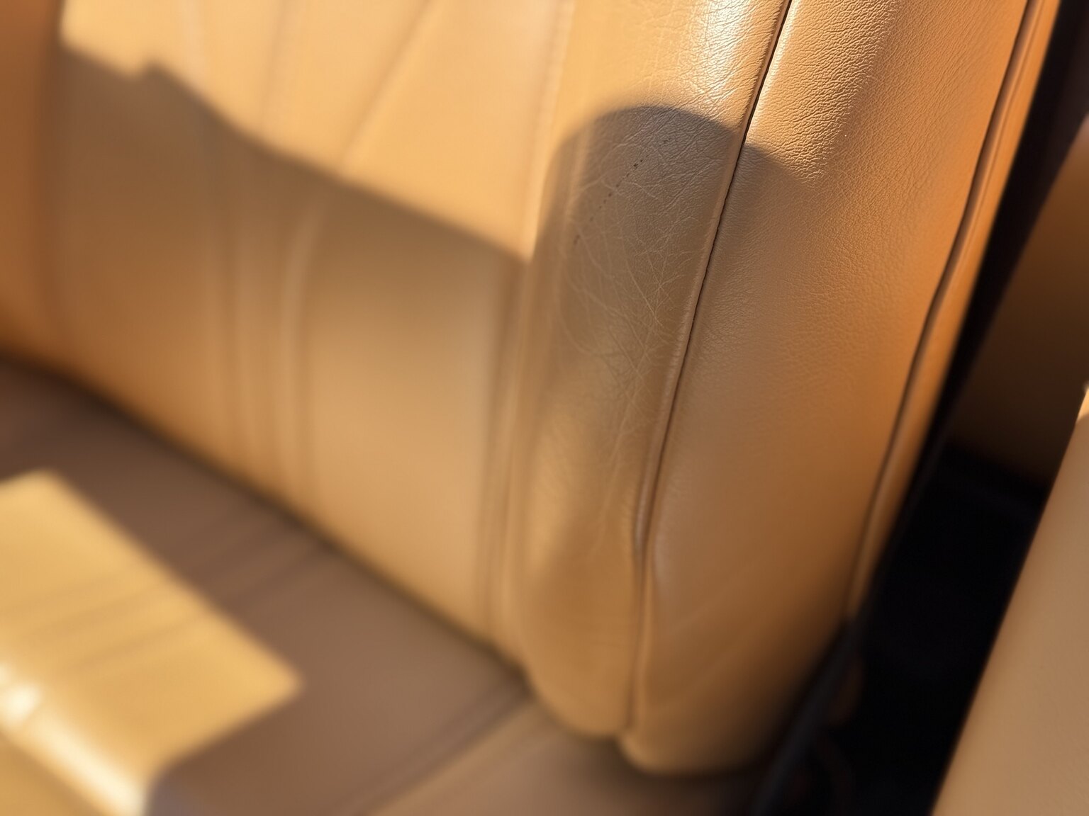 Interiörbild 2015 Aston Martin DB9 Volante