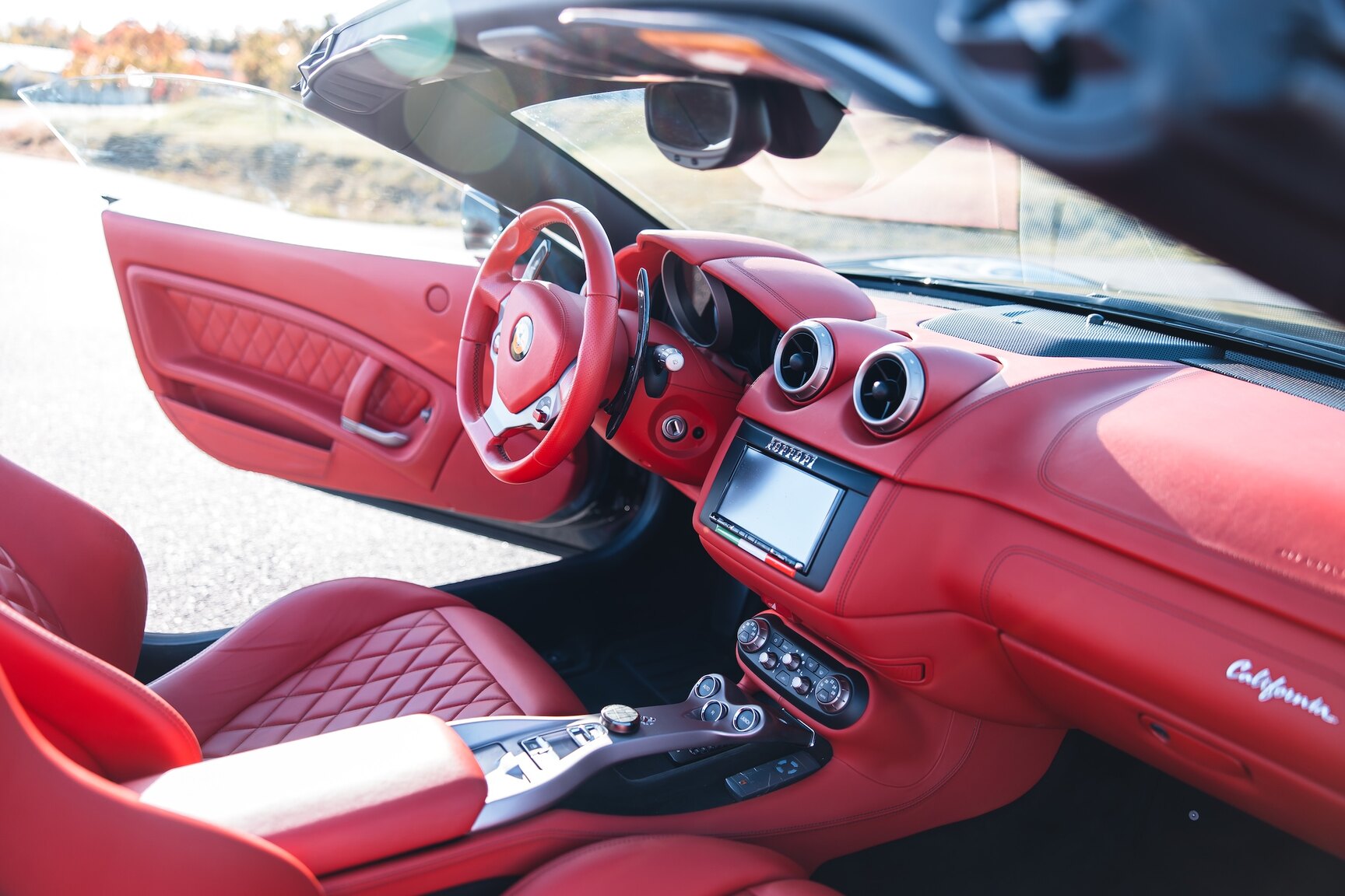 Interior image of 2011 Ferrari California 