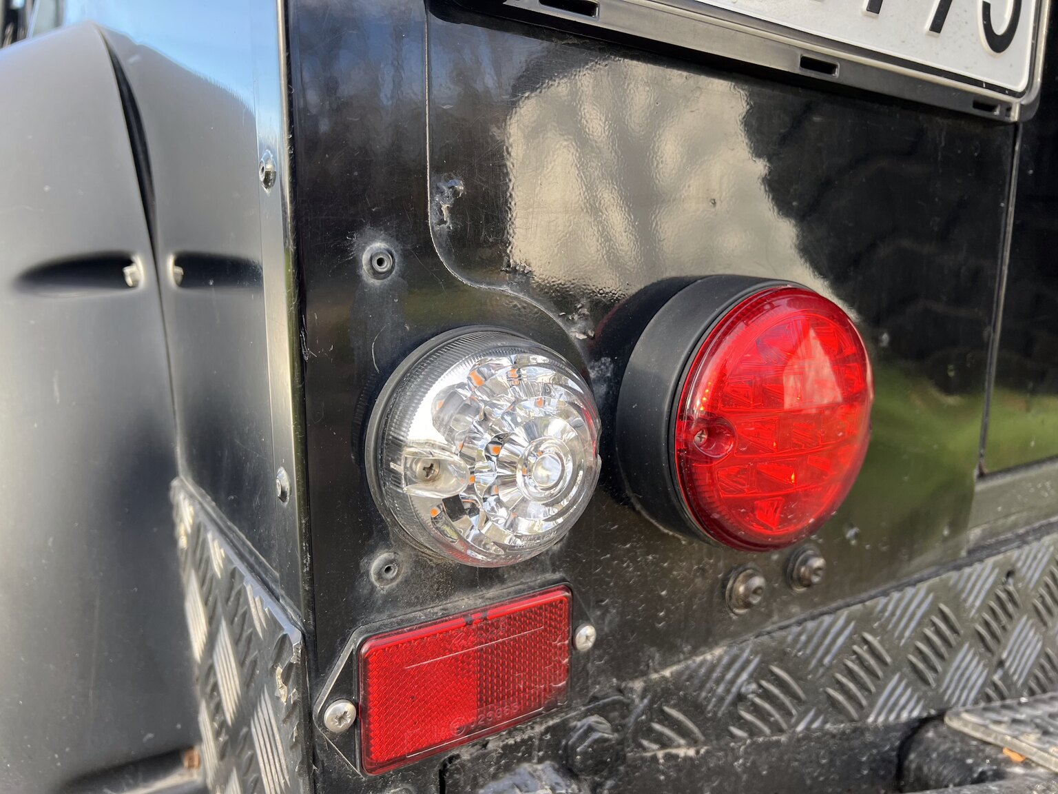 Exteriörbild på 2002 Land Rover Defender 90 2.5 Td5