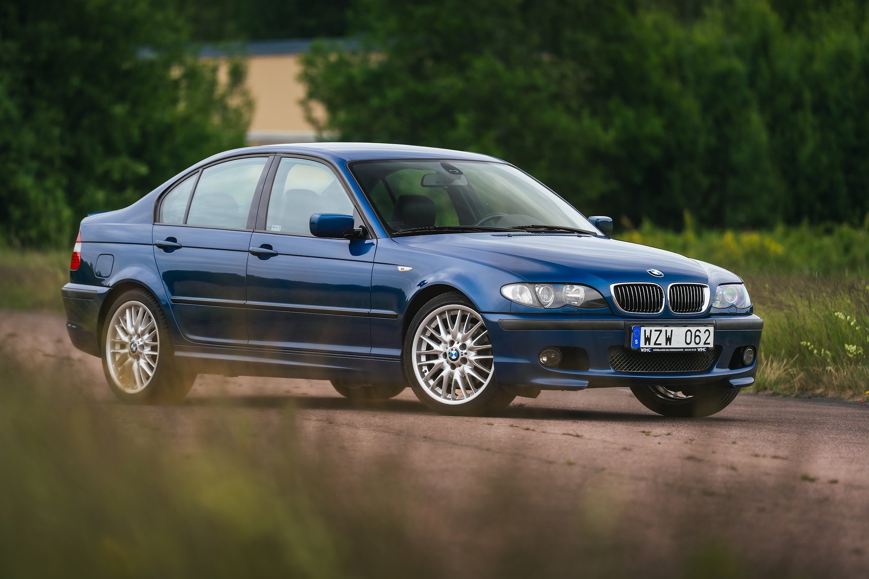 Exterior image of 2003 BMW 330i