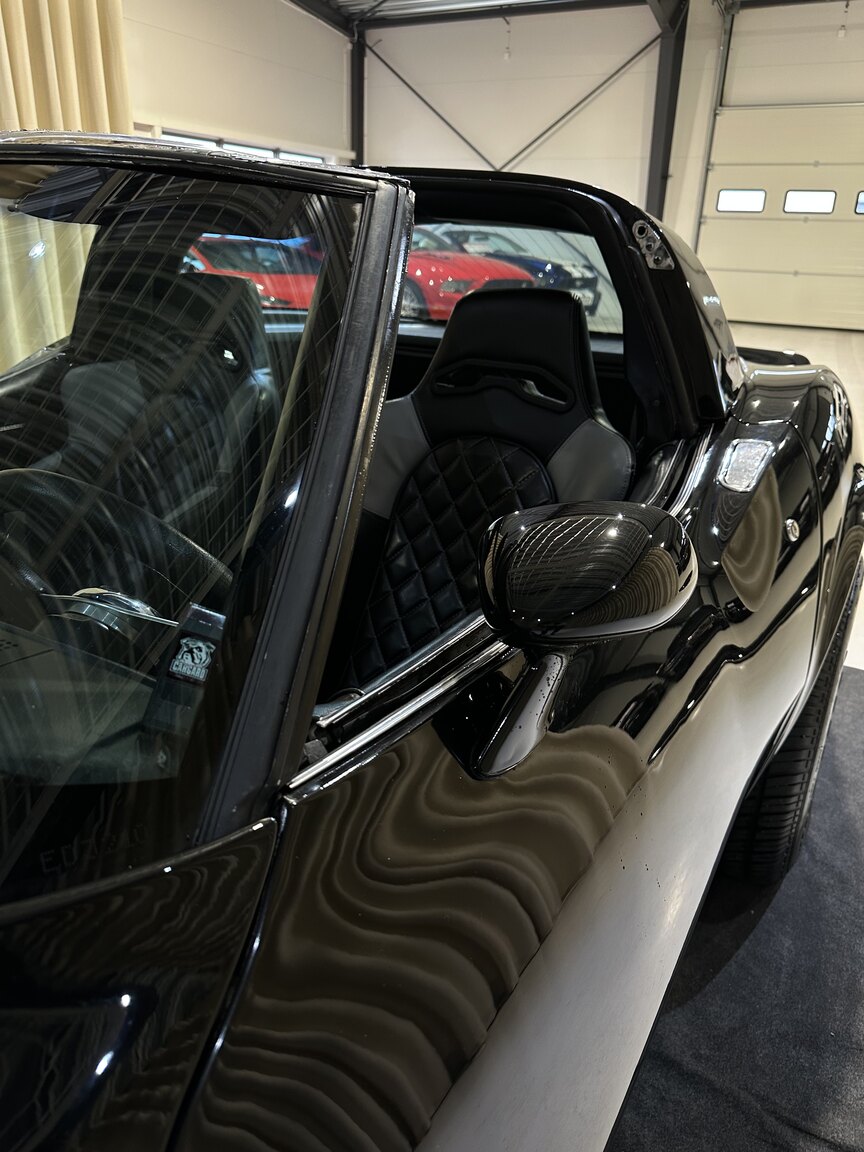 Exterior image of 1975 Chevrolet Corvette Stingray 
