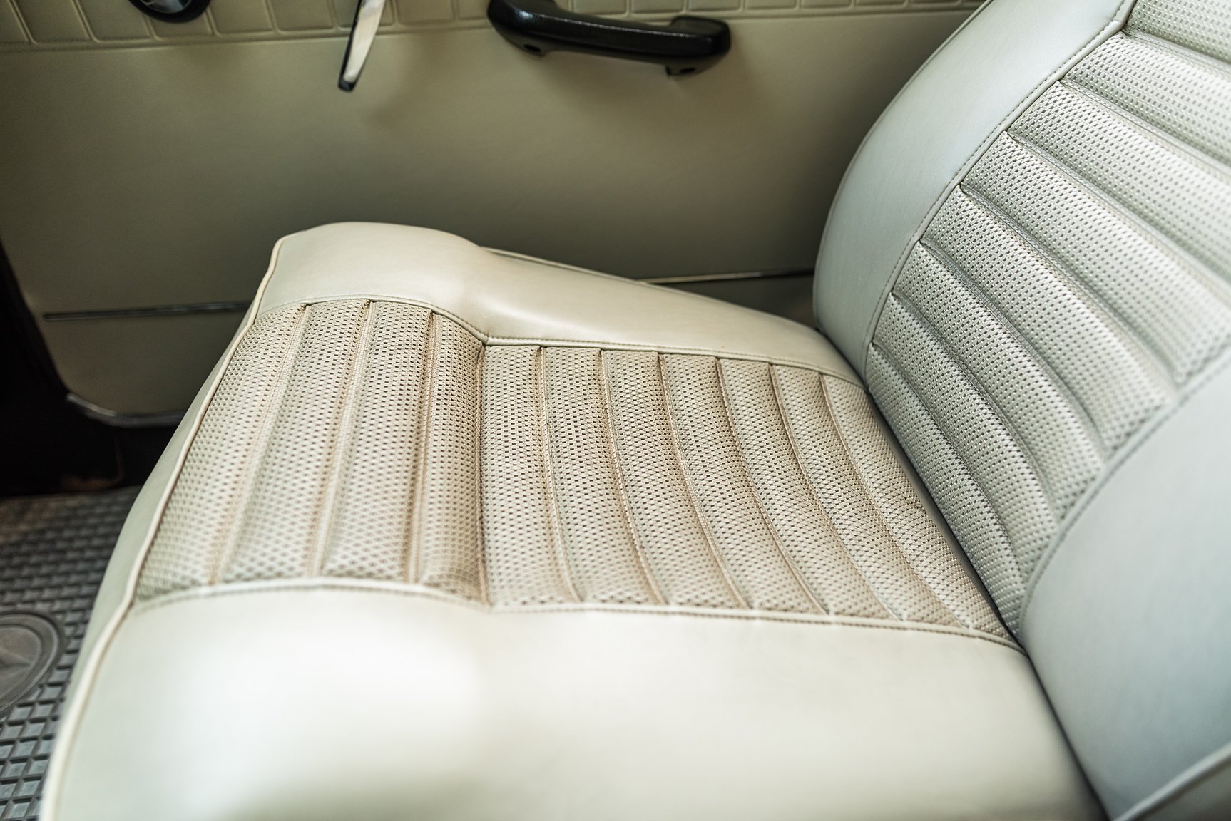 Interior image of 1969 Volvo Amazon 121 P130