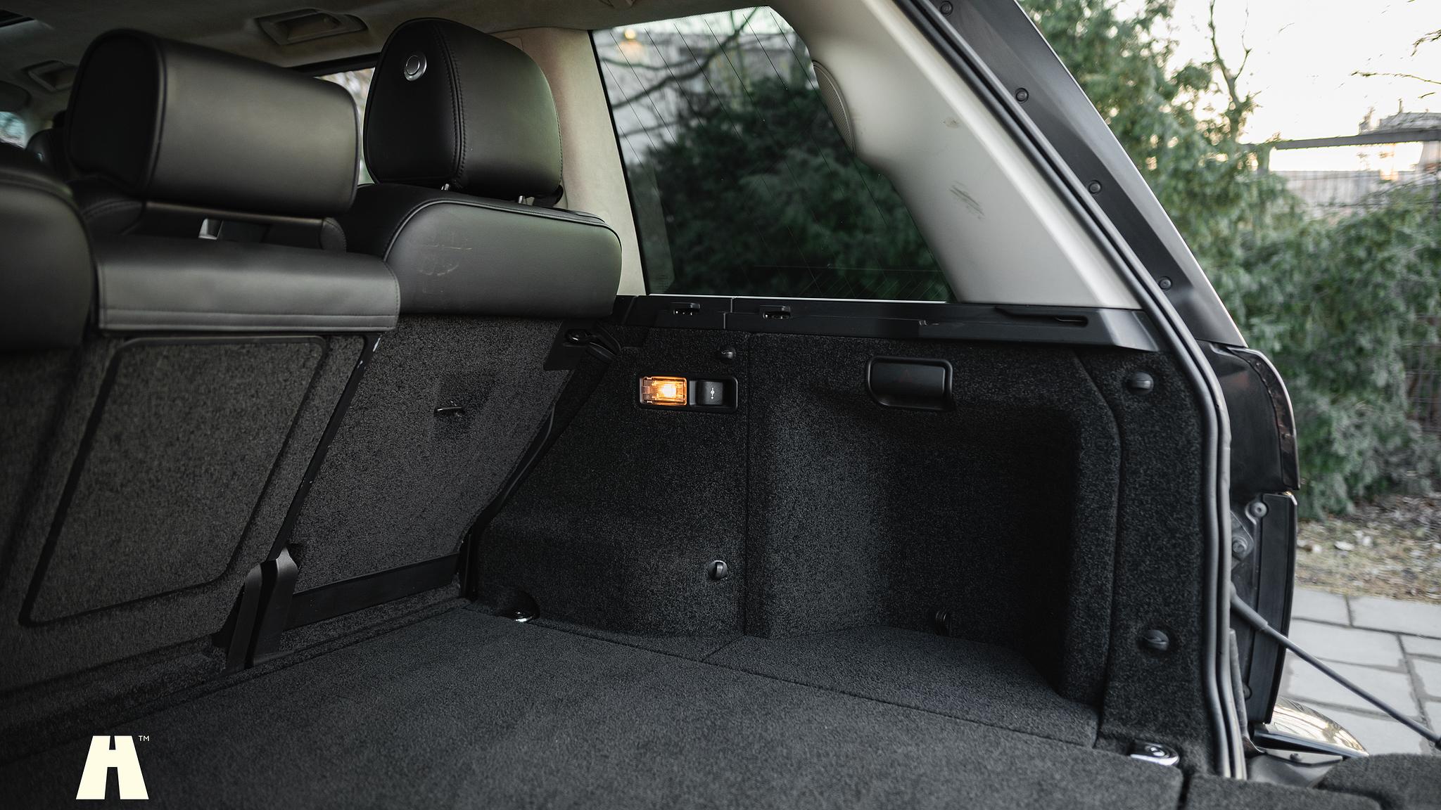 Interior image of 2012 Land Rover Range Rover Westminster TDV8 (L322)