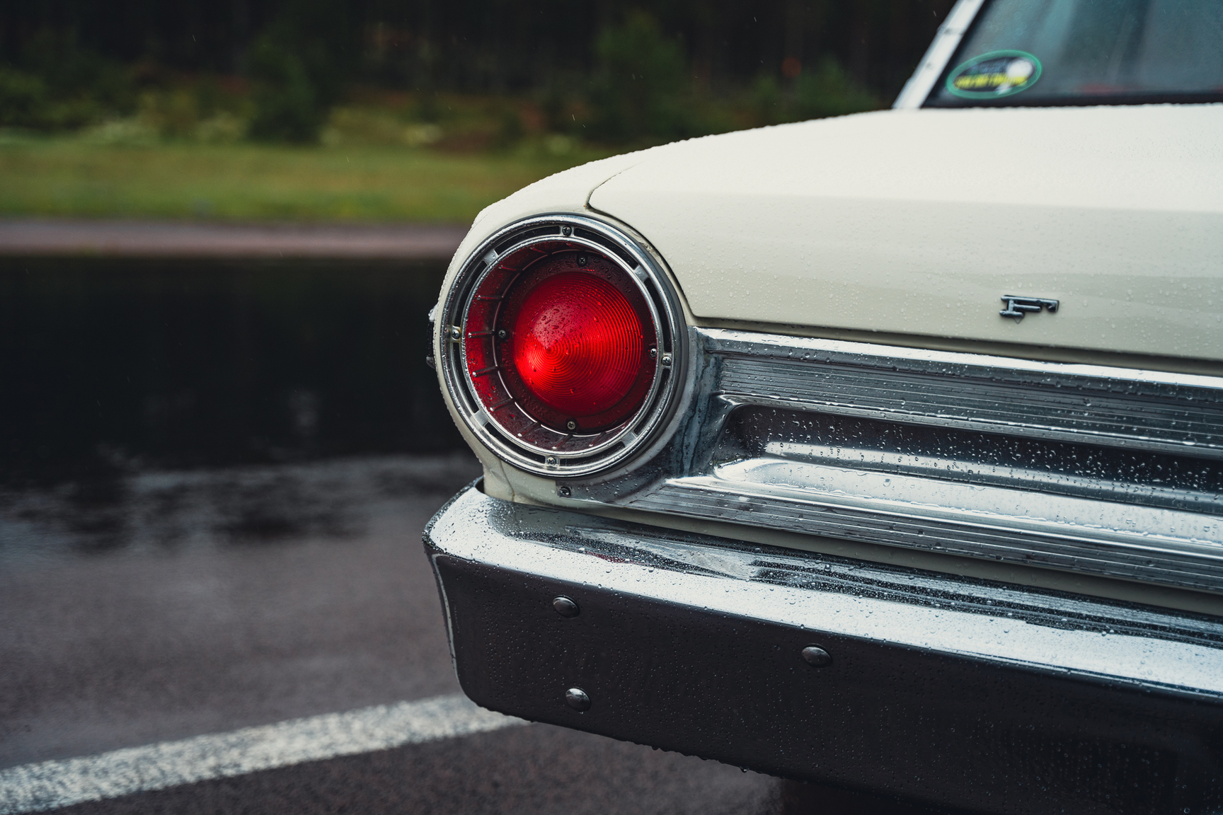 Aussenfoto 1964 Ford Fairlane 500 Sport Coupé (24)