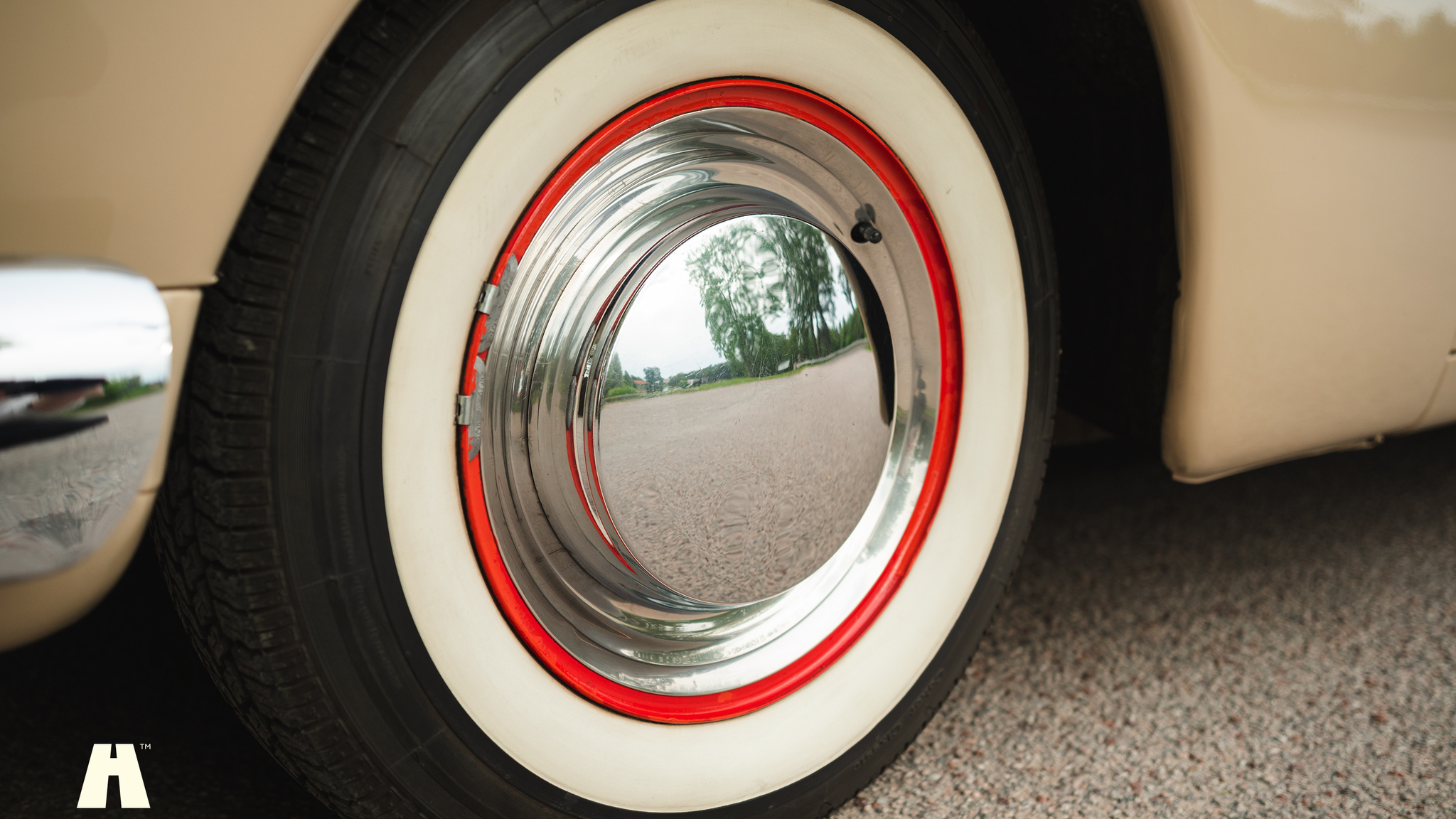 Exterior image of 1950 Mercury Eight Sport Sedan