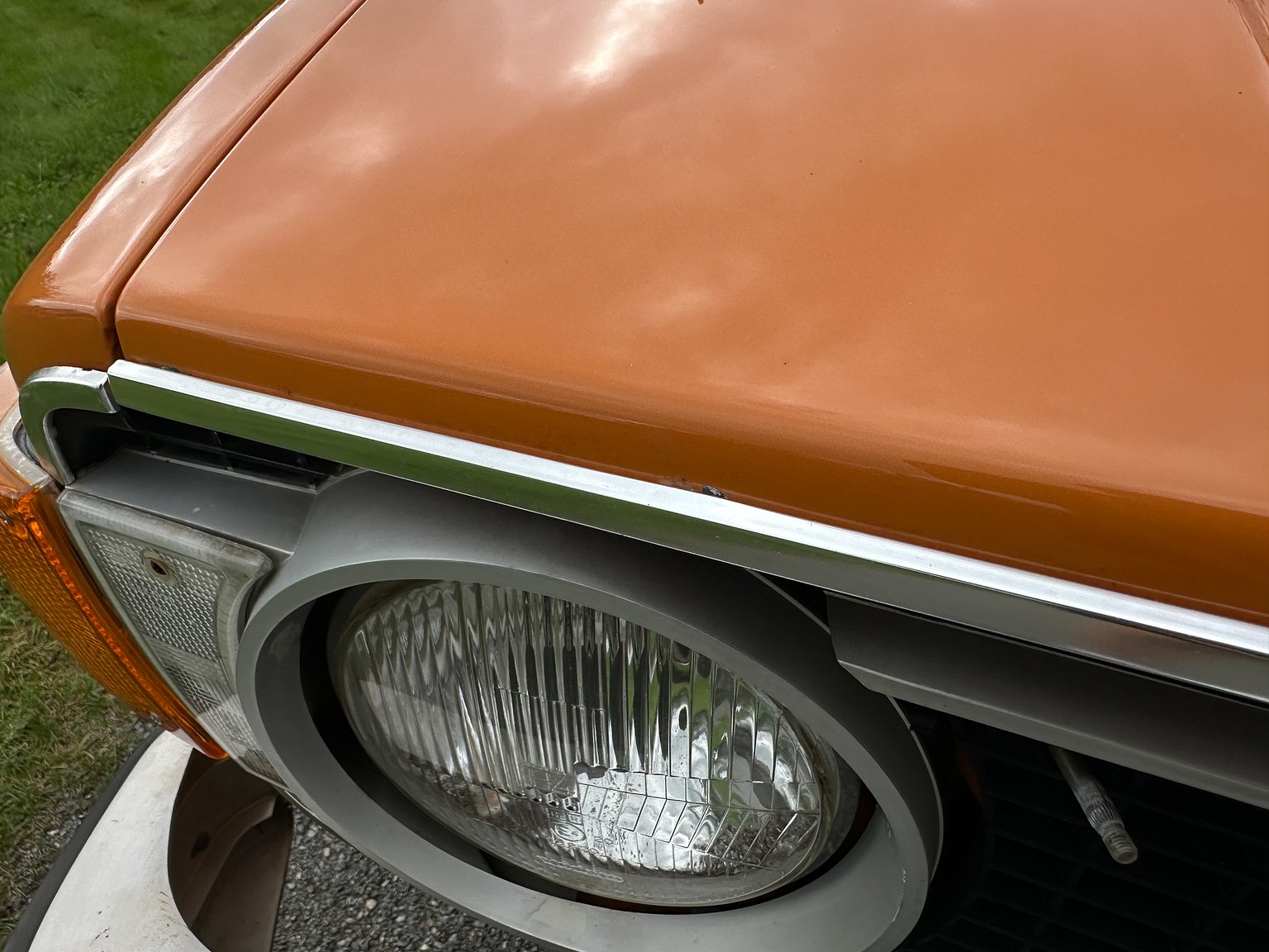 Exteriörbild på 1974 Volvo 142 2.0