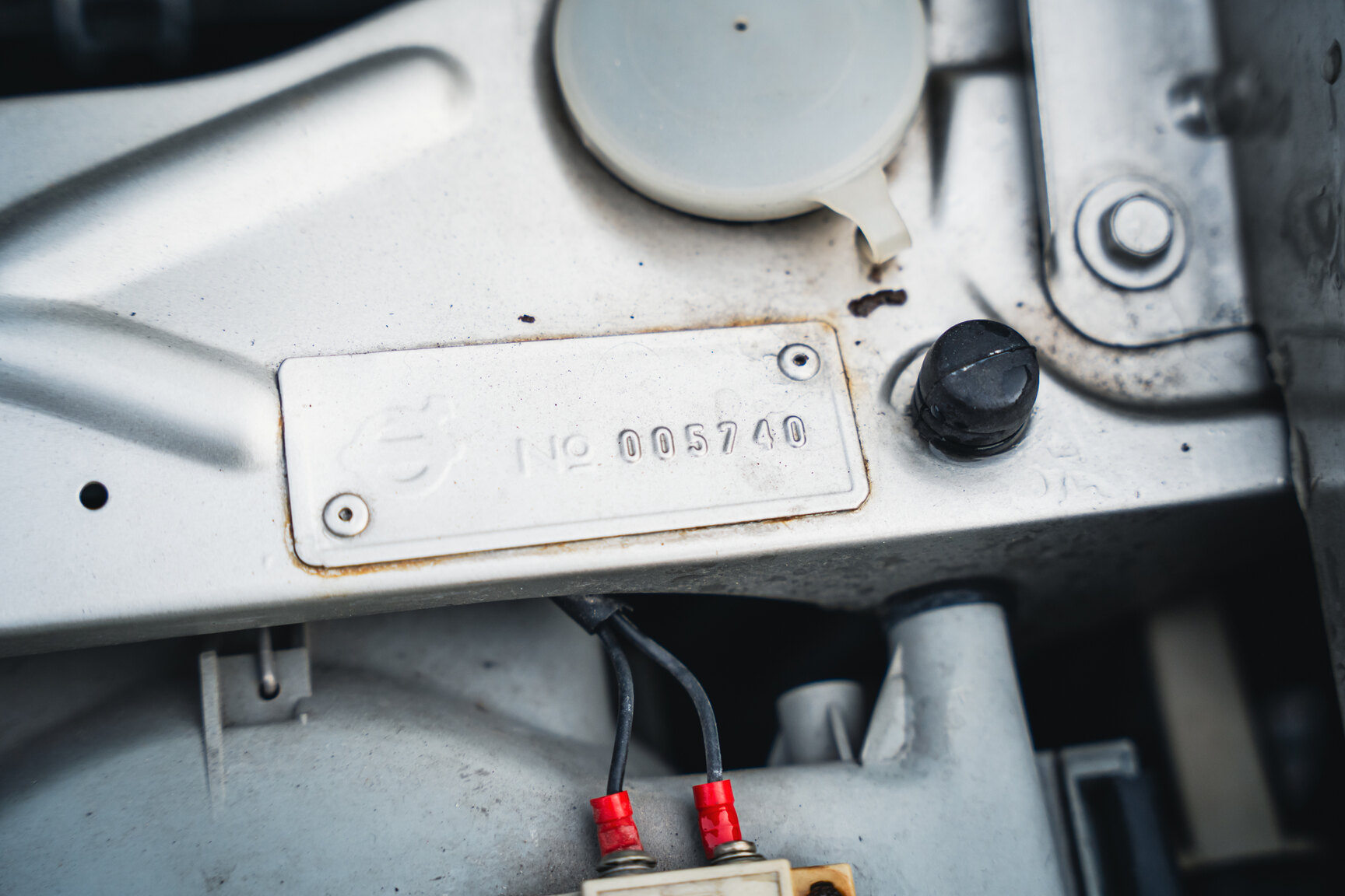Image of 1988 Volvo 780 Bertone Coupé mechanics