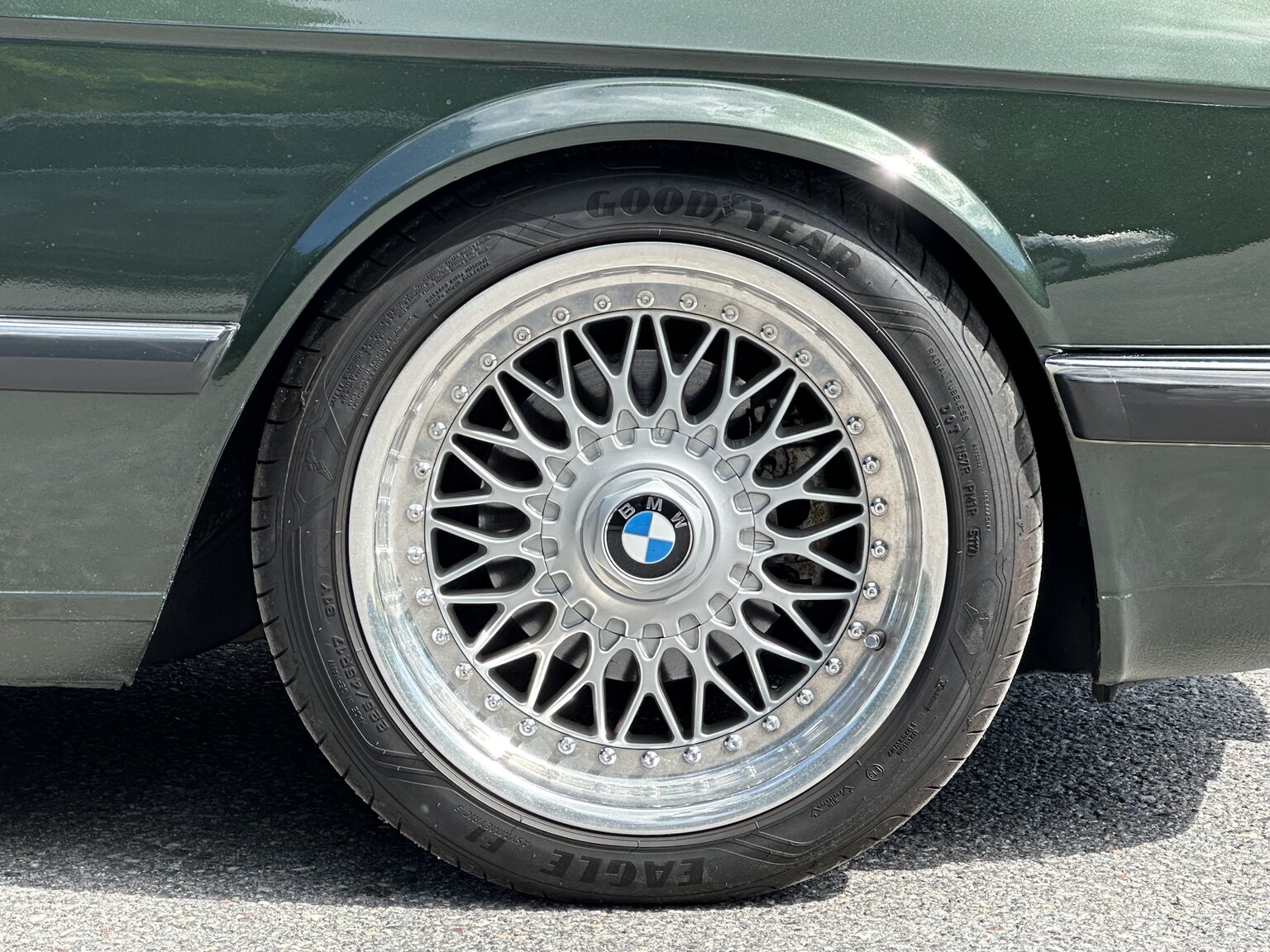 Aussenfoto 1985 BMW 525E