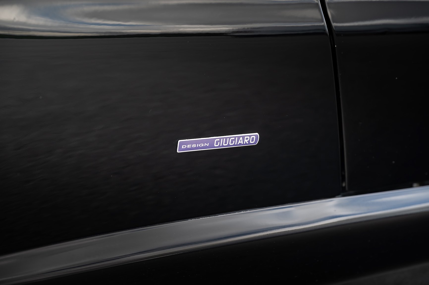 Exterior image of 2004 Maserati Coupé 4.2 V8 Cambiocorsa