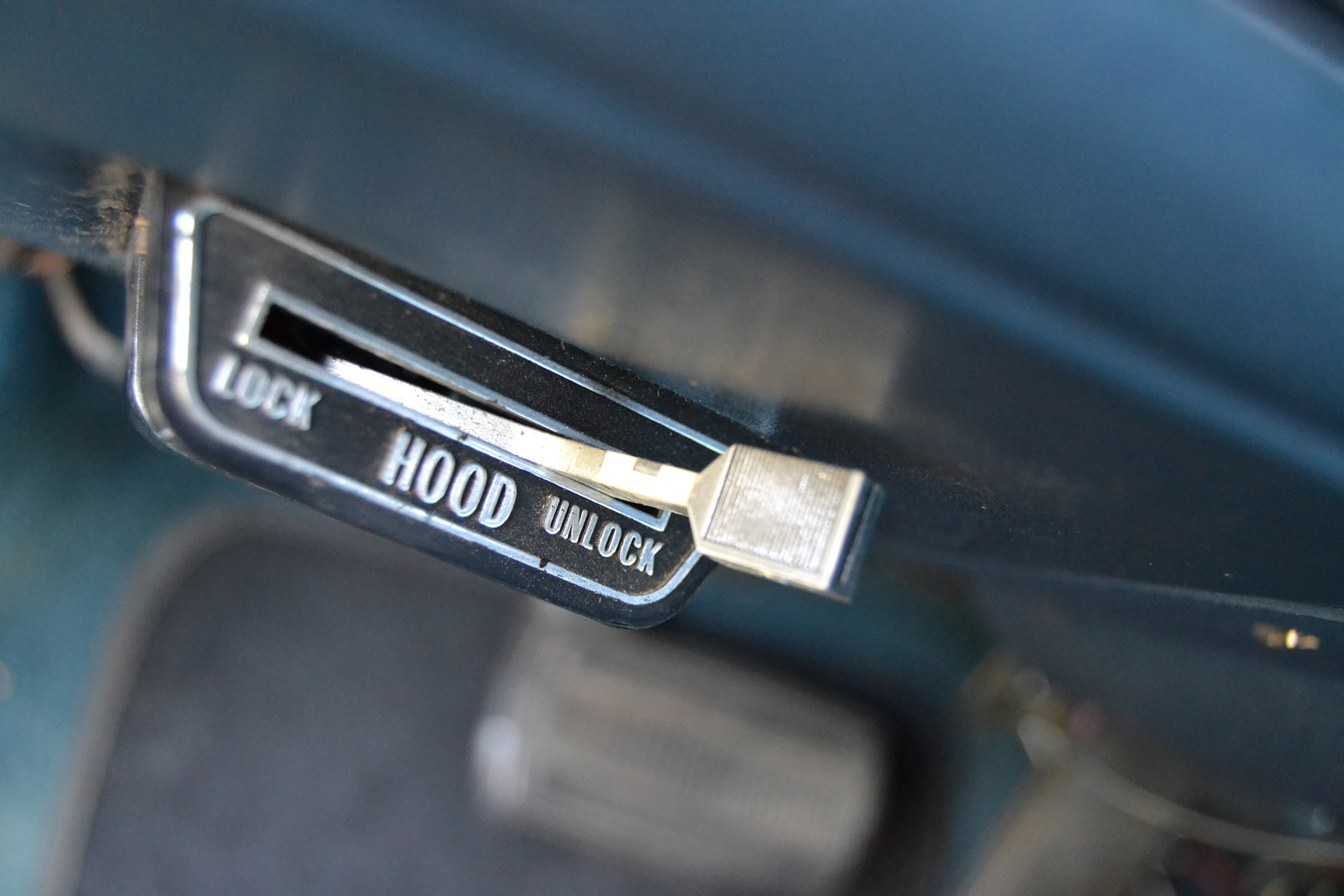 Interior image of 1970 Oldsmobile Ninety eight Convertible (19)