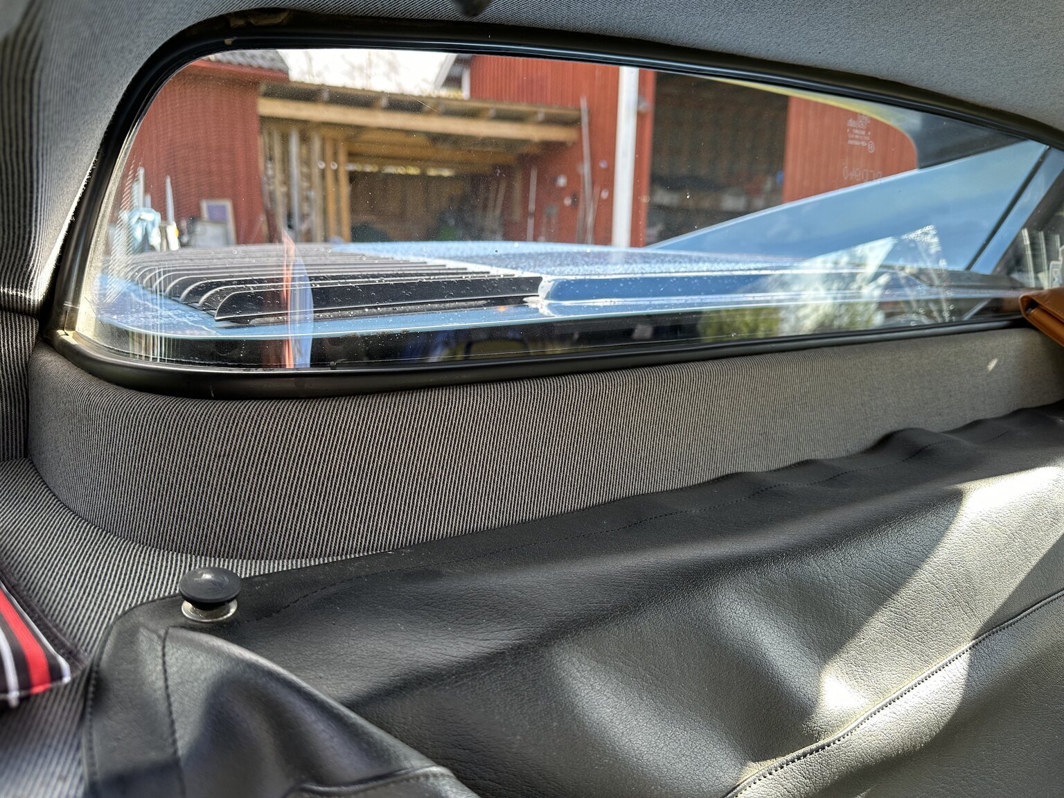 Interiörbild 1986 Ferrari 328 GTS