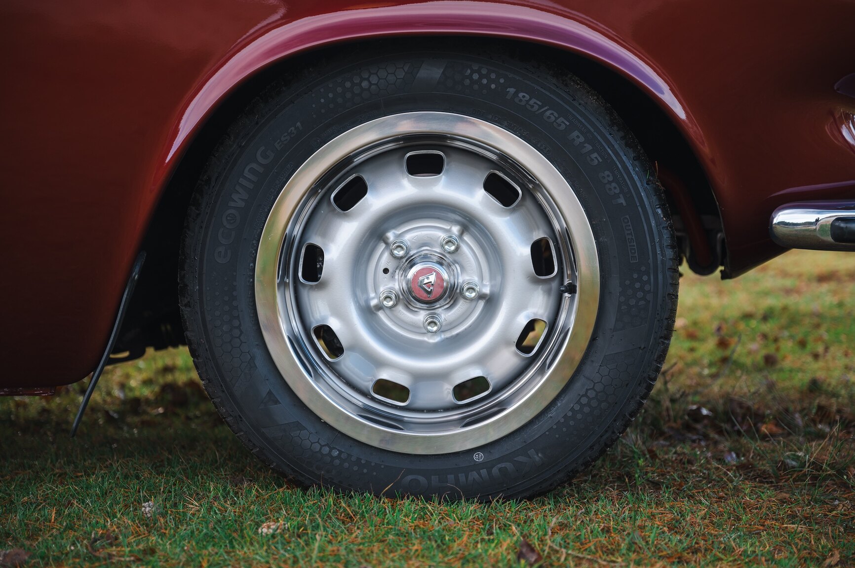 Exterior image of 1972 Volvo 1800 ES