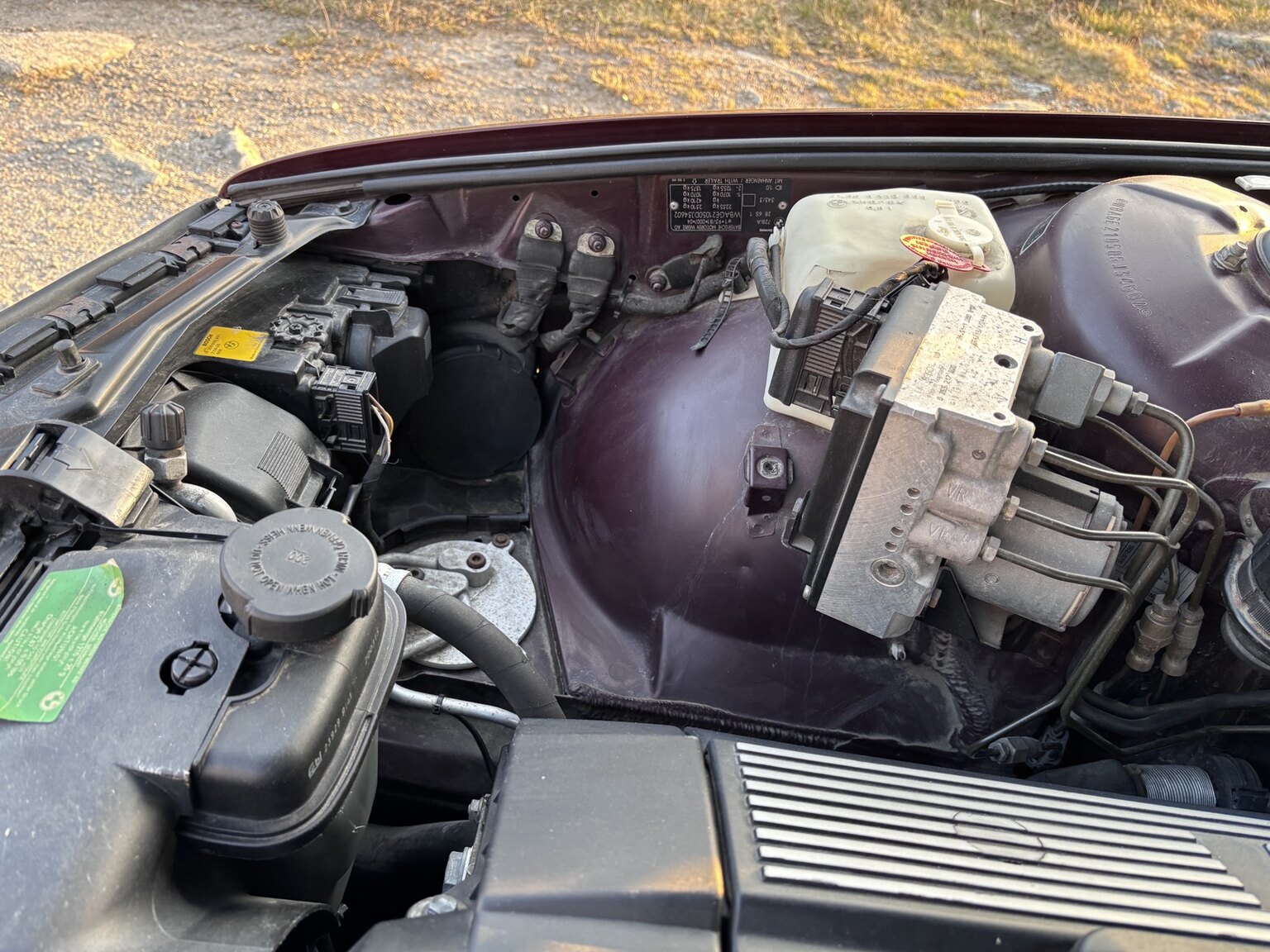 1996 BMW 728iA, Mekanik