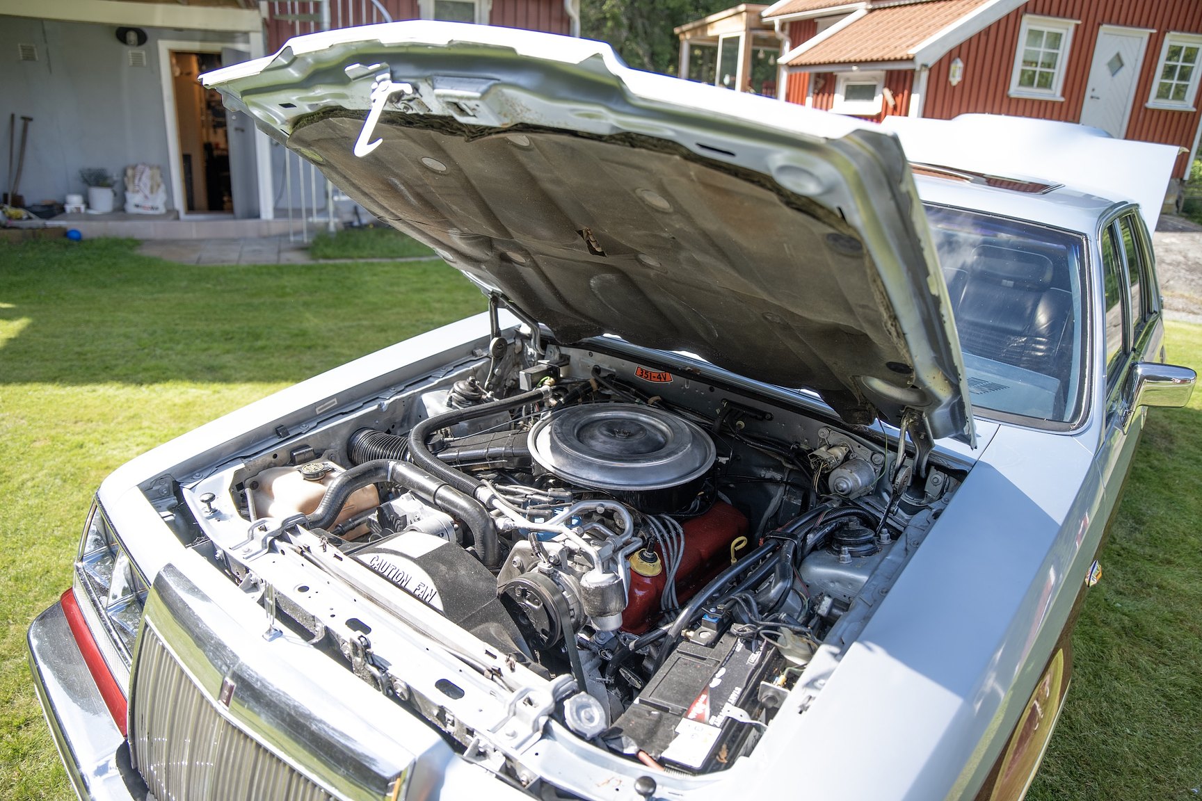 Image of 1985 Lincoln Continental 5.0 V8 EFI mechanics