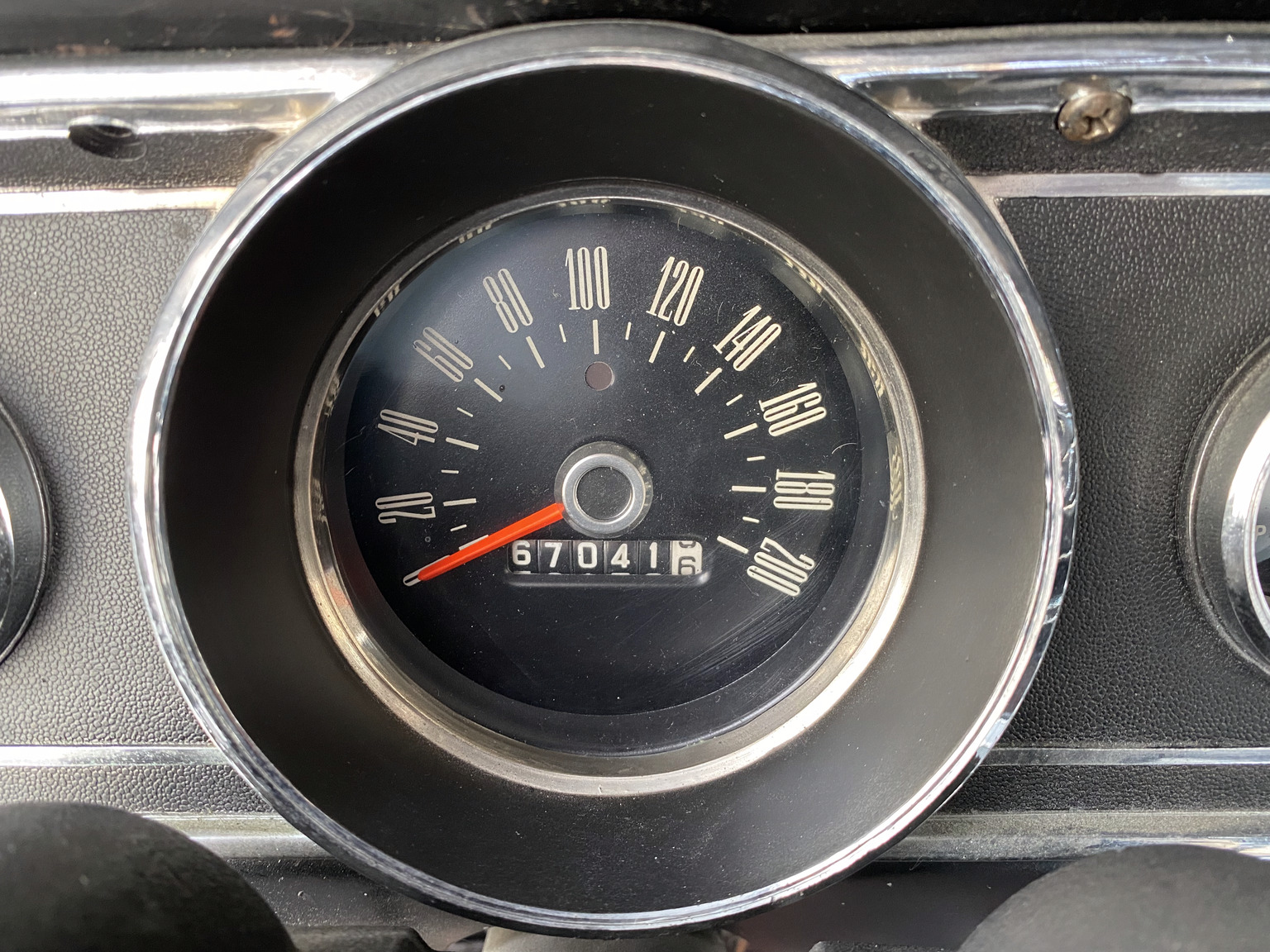 Interior image of 1966 Ford Mustang Fastback GT-clone (25)