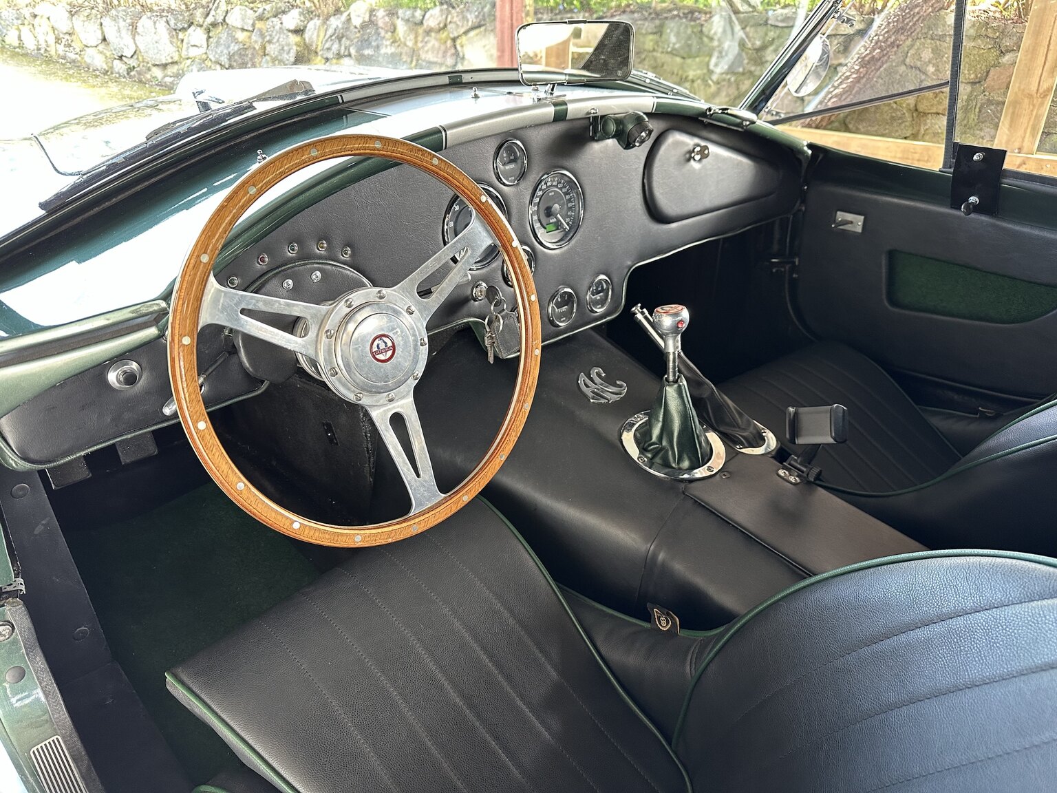 Interiörbild 2008 AC Cobra replica