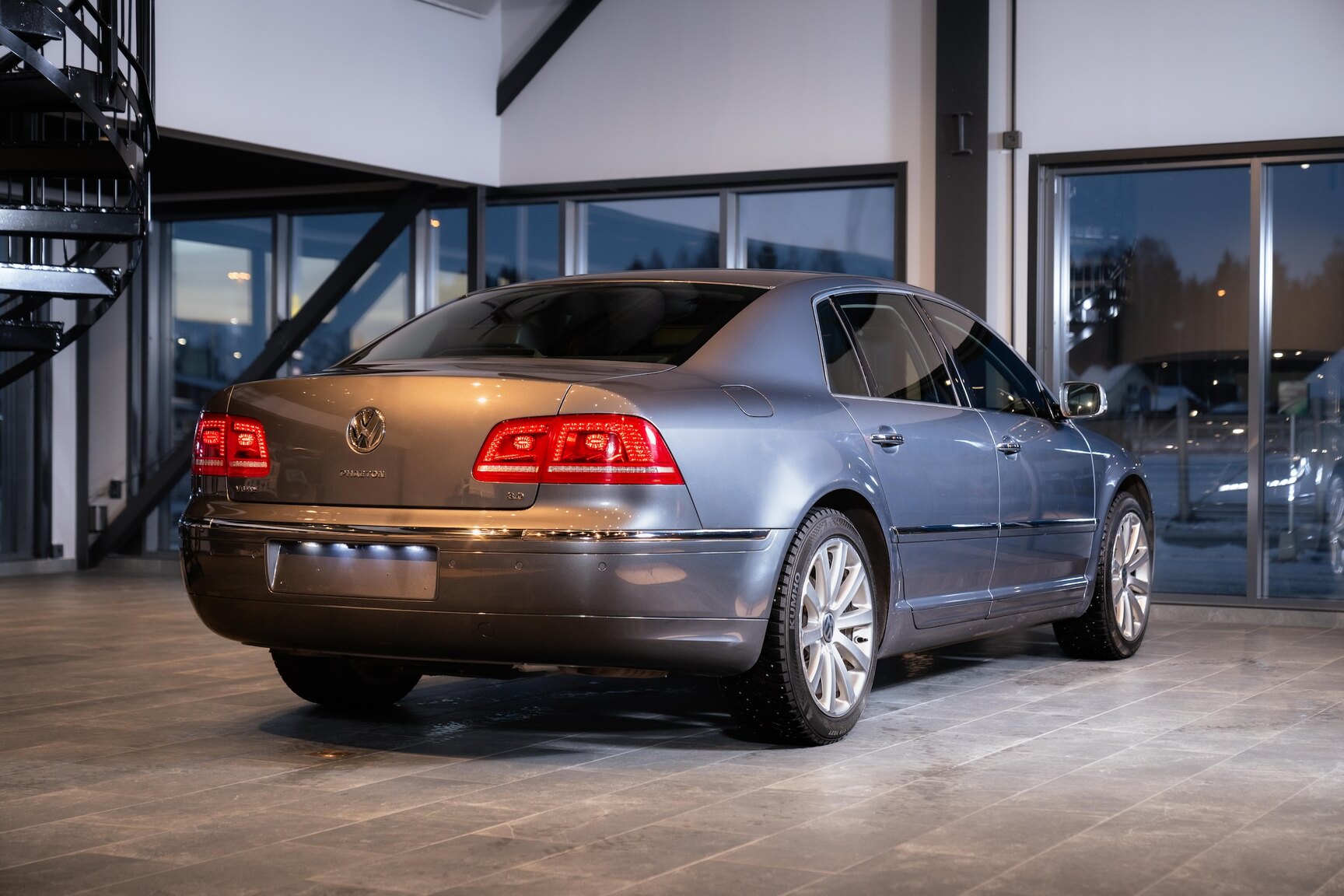 Exteriörbild på 2012 Volkswagen Phaeton 3.0 TDI 4Motion