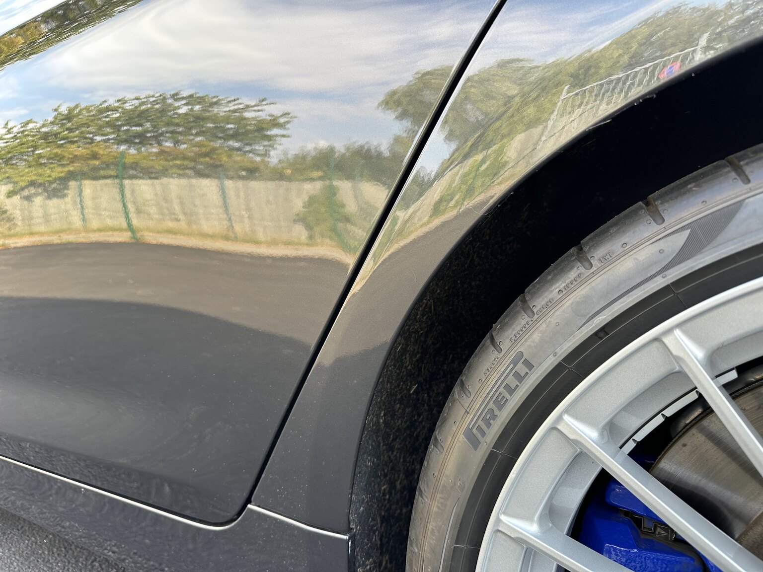Exterior image of 2019 ALPINA B5 S Bi-Turbo Sedan ALLRAD