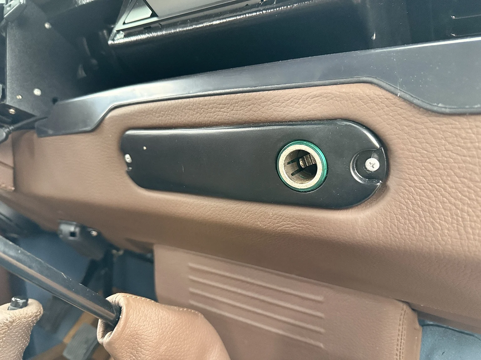 Innenraumfoto von 2000 Land Rover Defender 110 C (22)