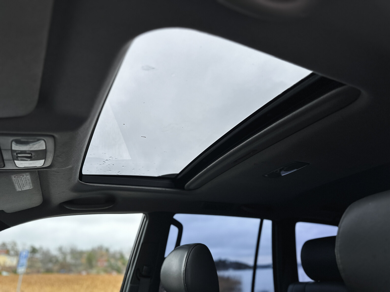 Interior image of 2004 Toyota Land Cruiser