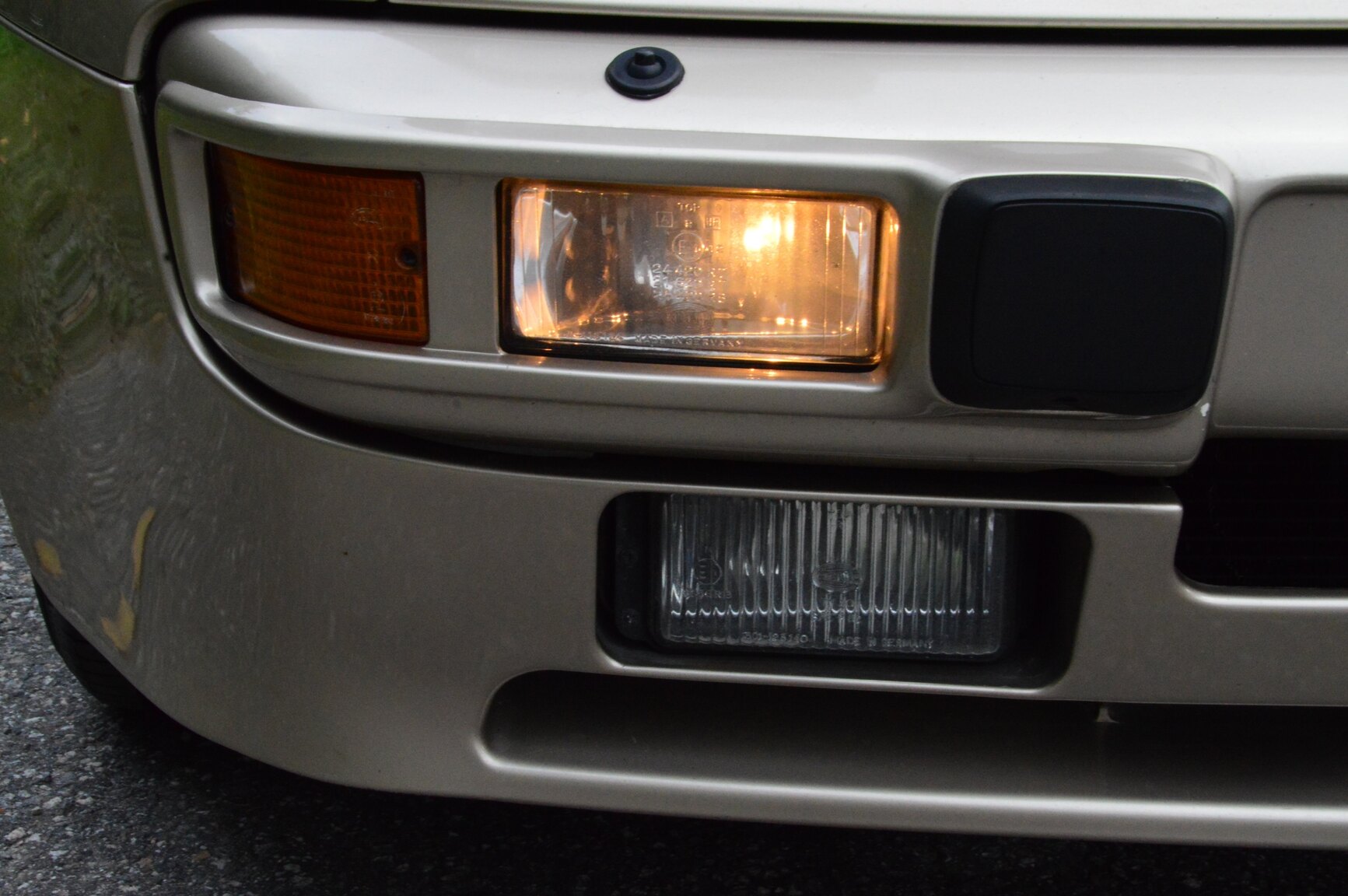 Exteriörbild på 1986 Porsche 944 Coupé