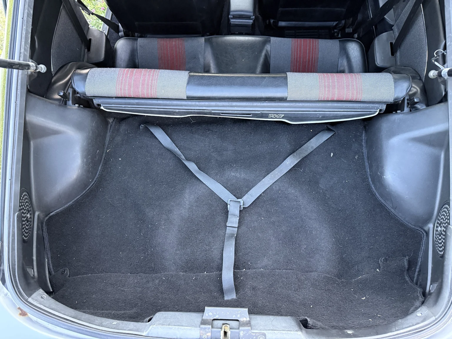 Interior image of 1983 Mazda RX-7 (76)