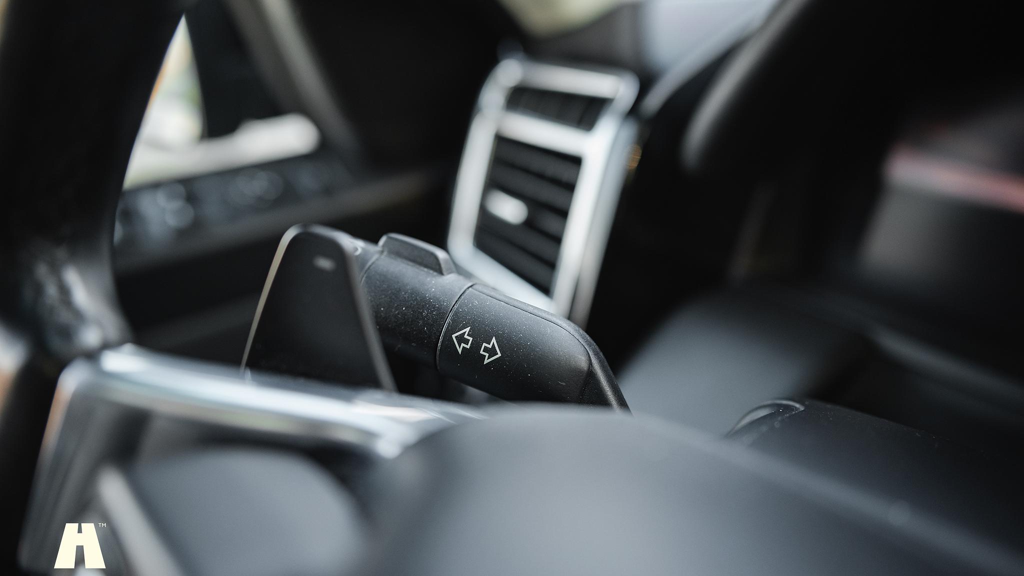 Interior image of 2012 Land Rover Range Rover Westminster TDV8 (L322)