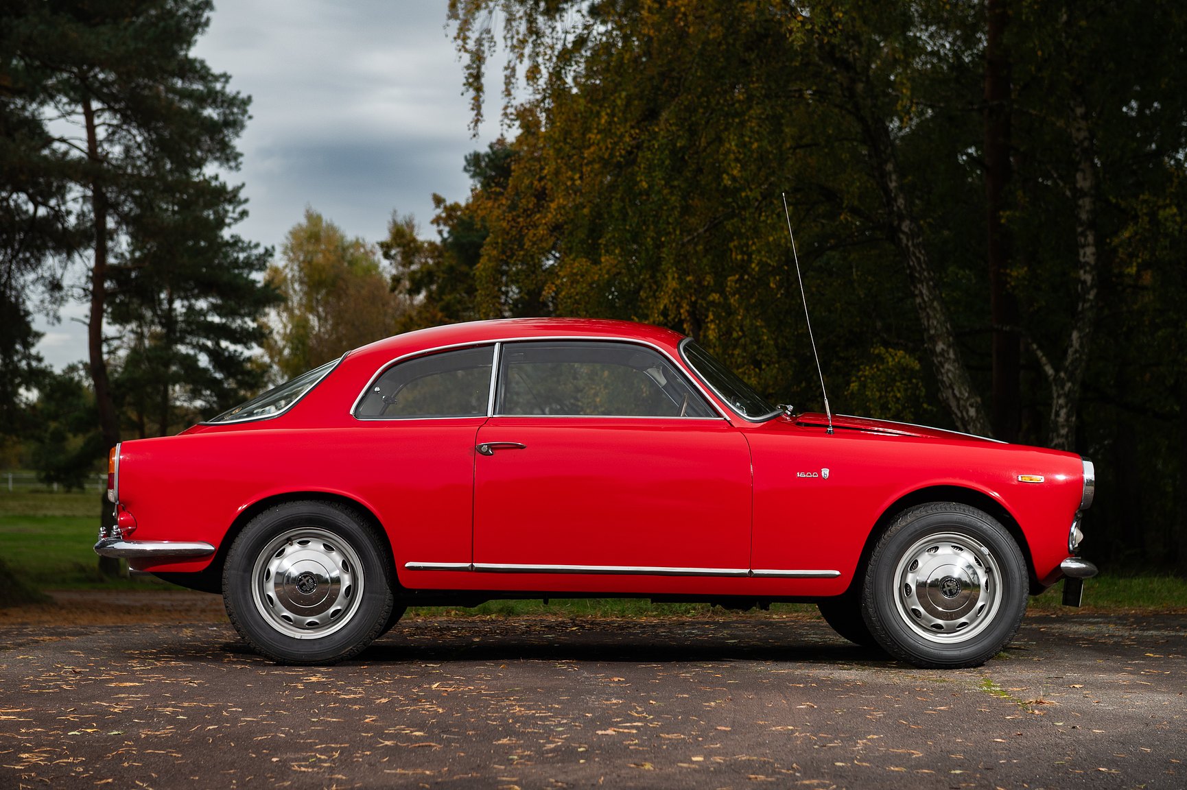 Exterior image of 1962 Alfa Romeo Giulia Sprint 1600