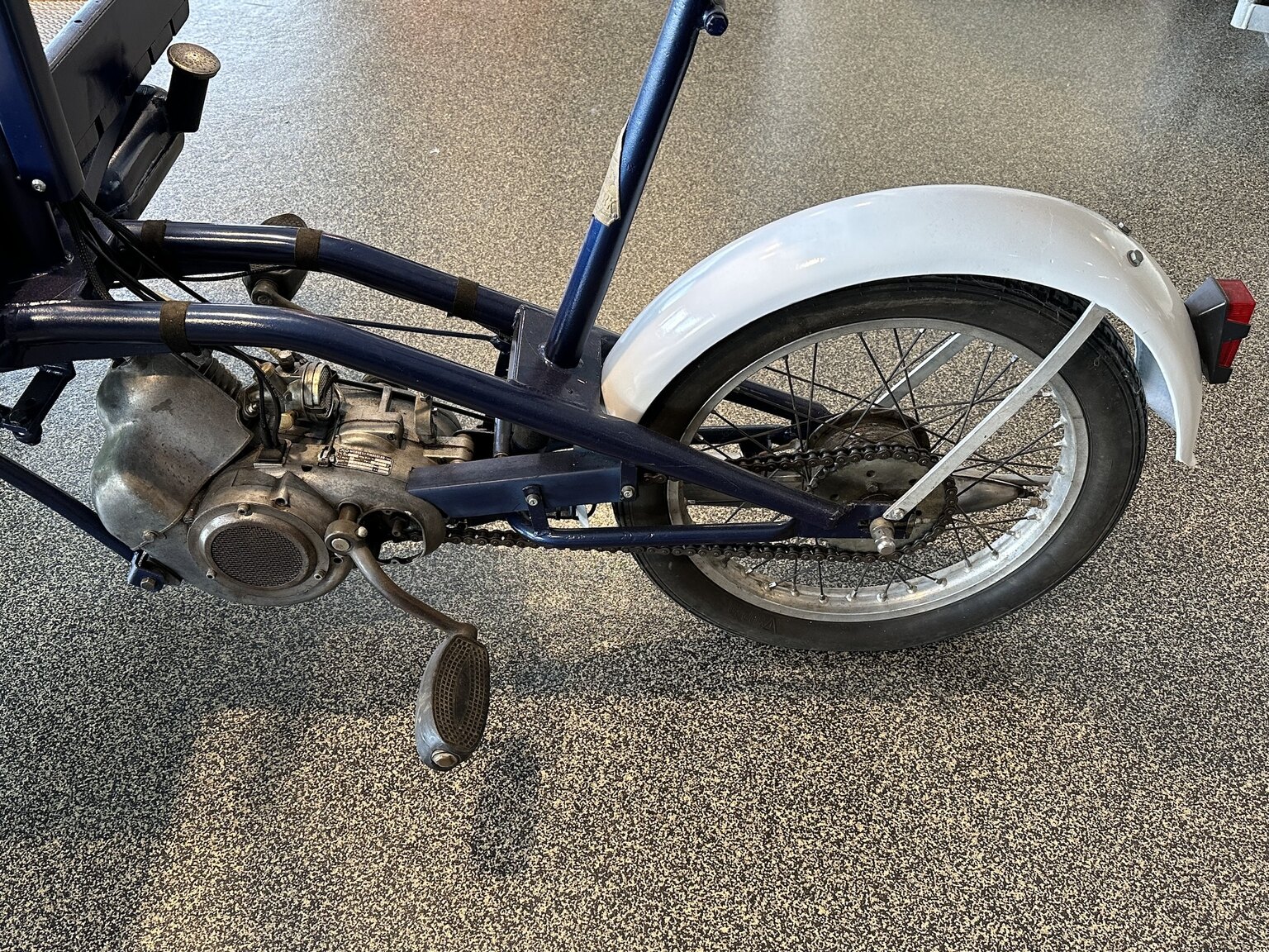 Exterior image of 1959 Monark Flakmoped