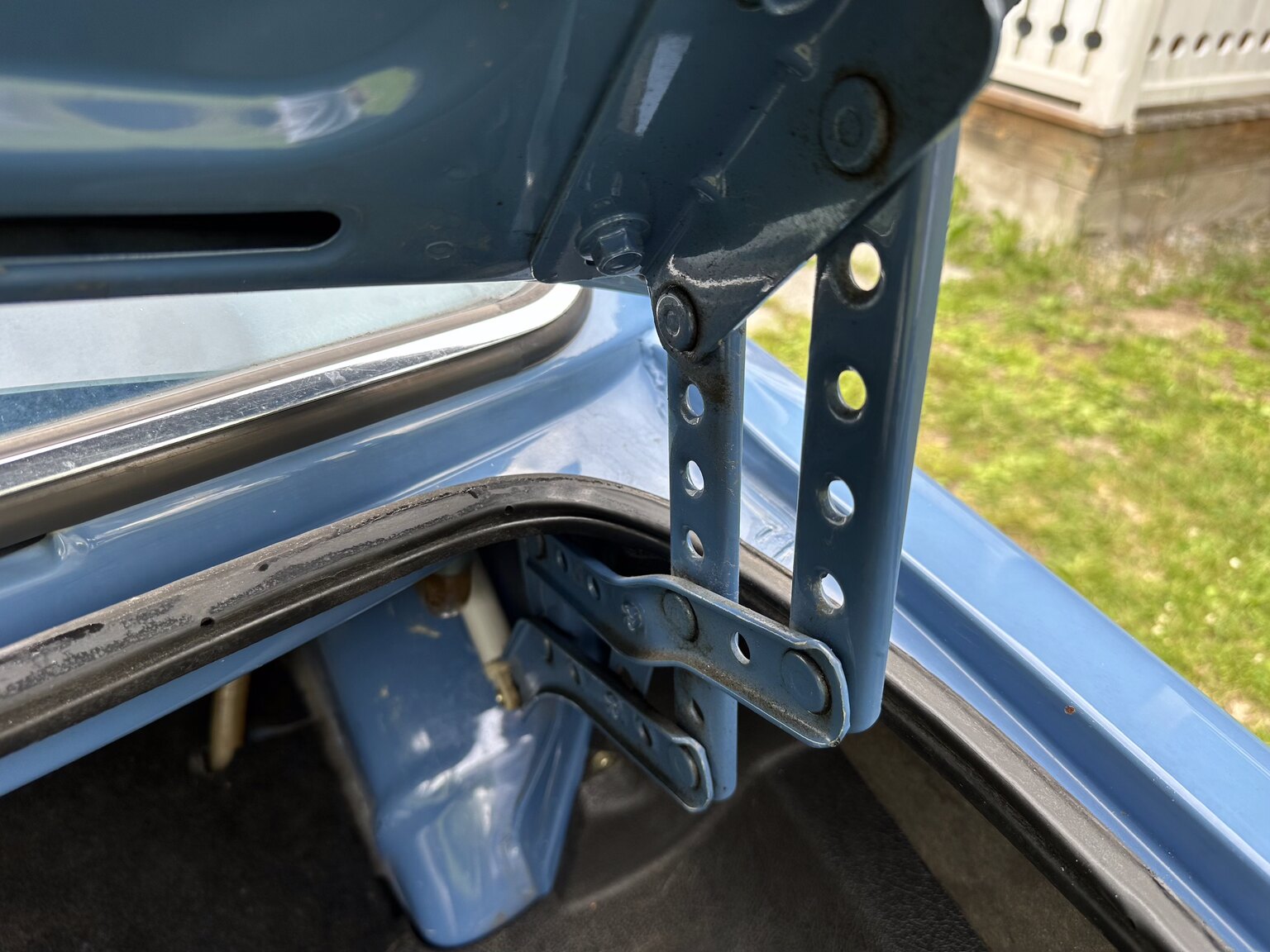 Interior image of 1986 Volvo 244