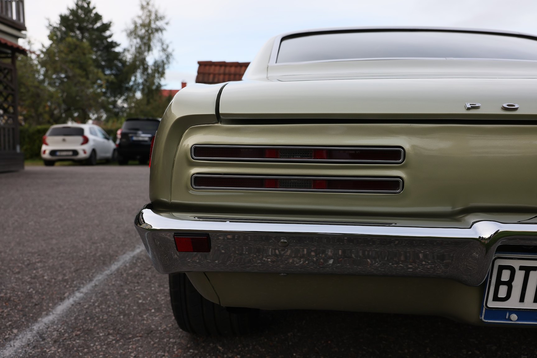 Exterior image of 1968 Pontiac Firebird 400 Ram Air