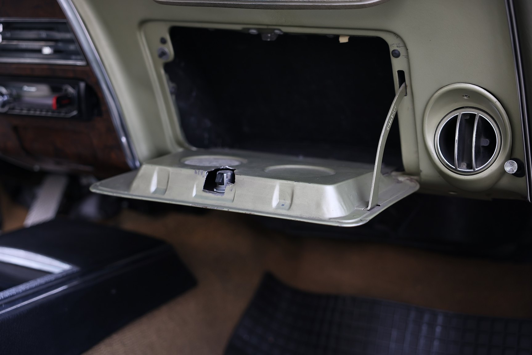 Interior image of 1968 Pontiac Firebird 400 Ram Air