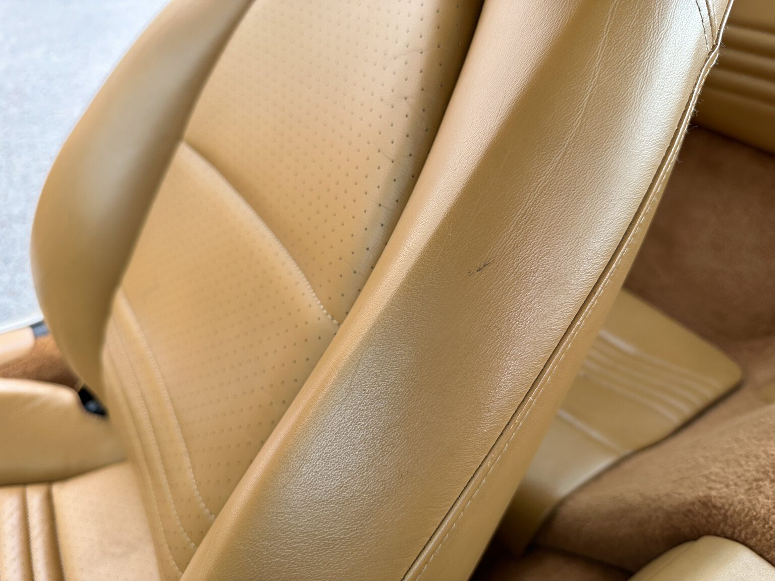 Interior image of 2004 Porsche 911 Carrera 4