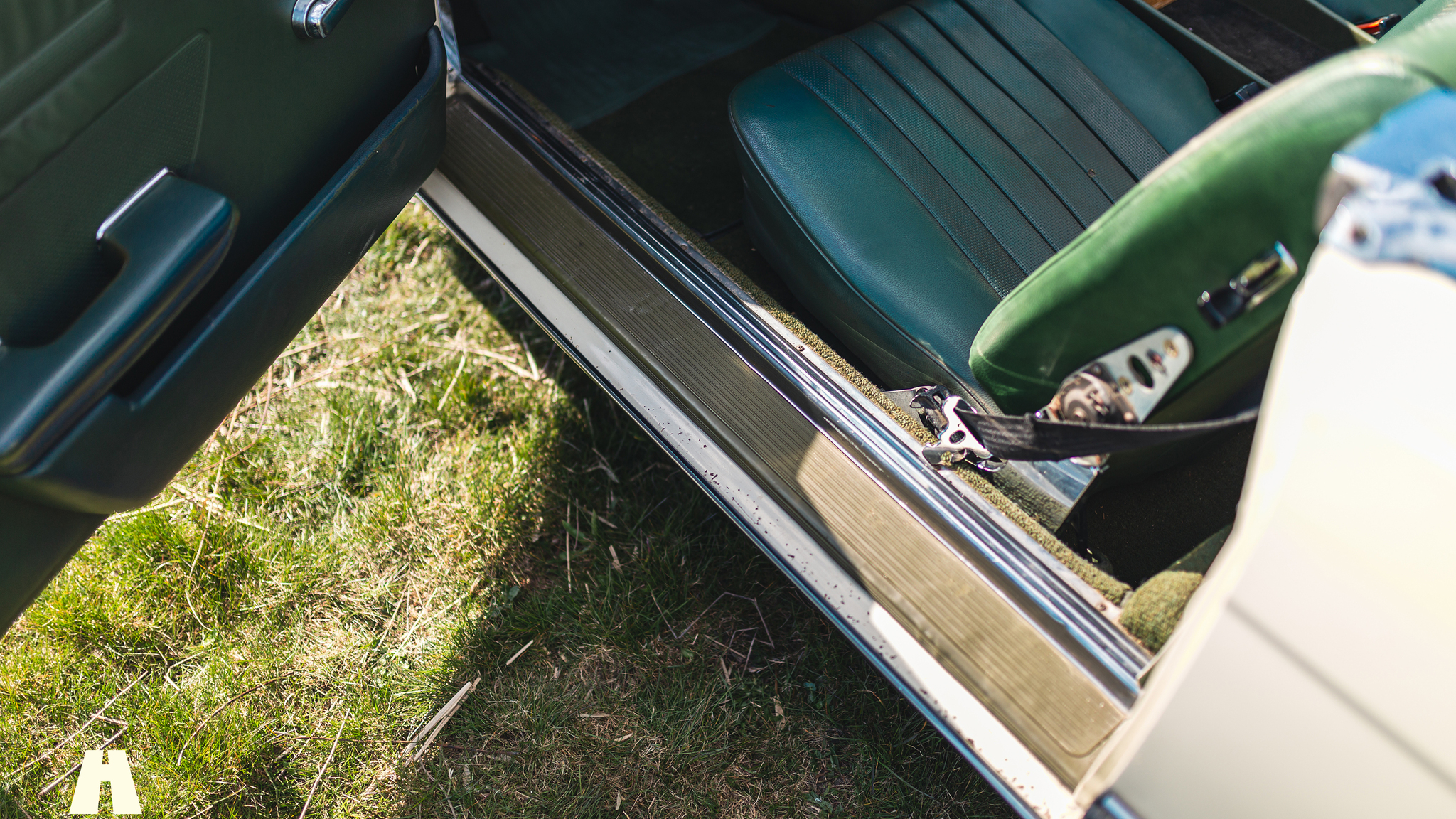 Innenraumfoto von 1972 Mercedes-Benz 350 SL (12)