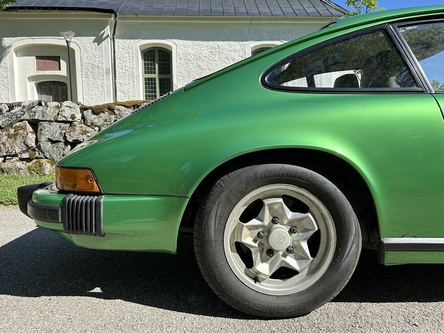 Aussenfoto 1975 Porsche 911