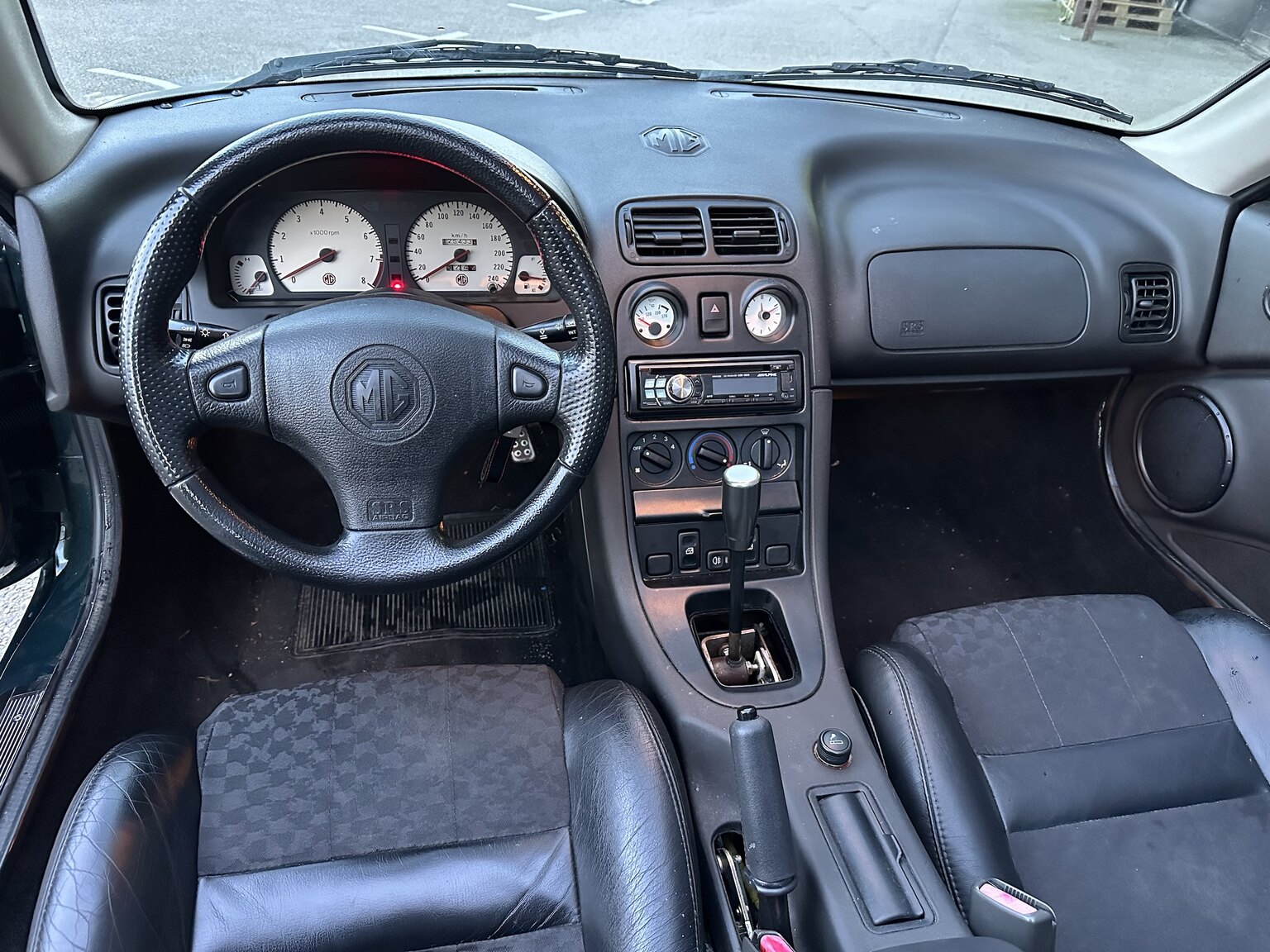 Interiörbild 1996 MG F Roadster