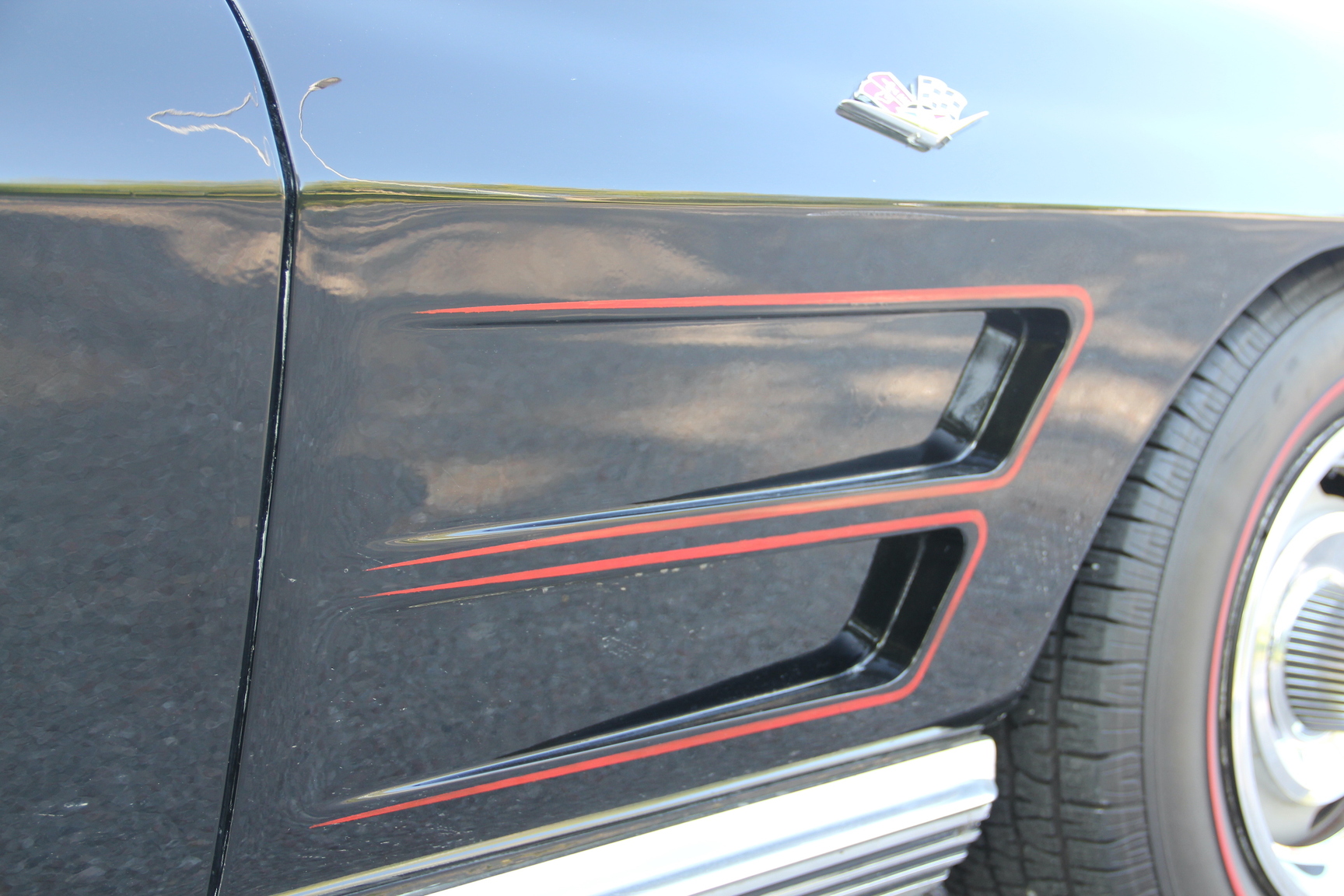 Exterior image of 1964 Corvette C2 Stingray Cabriolet (44)