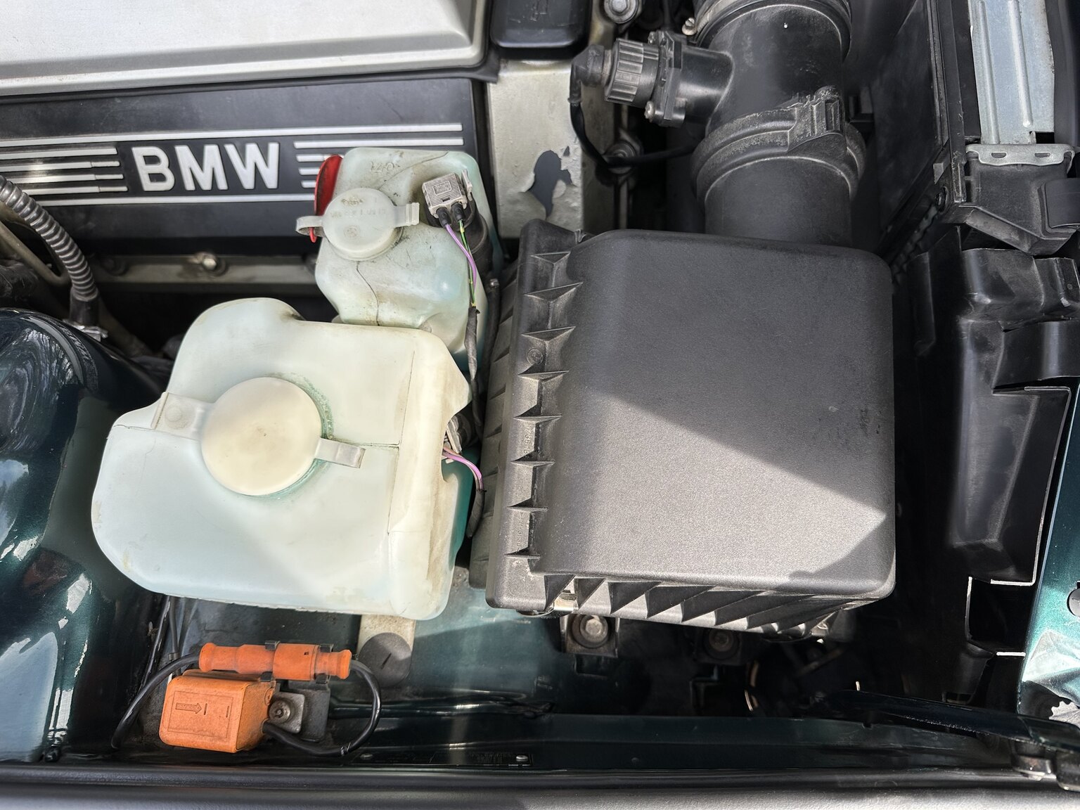 Image of 1992 BMW 740iA mechanics