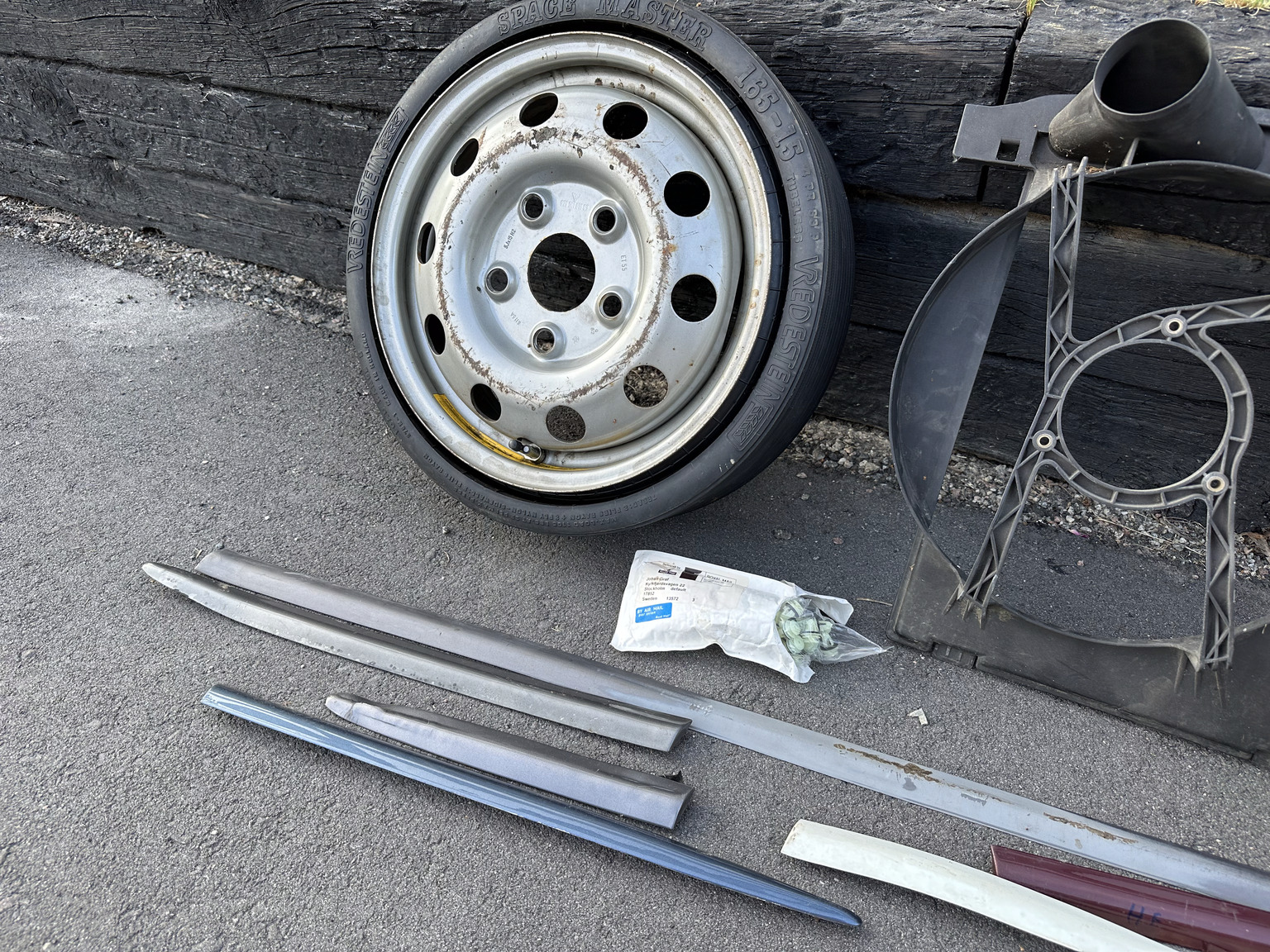 Image of 1985 Porsche 928 (31) mechanics