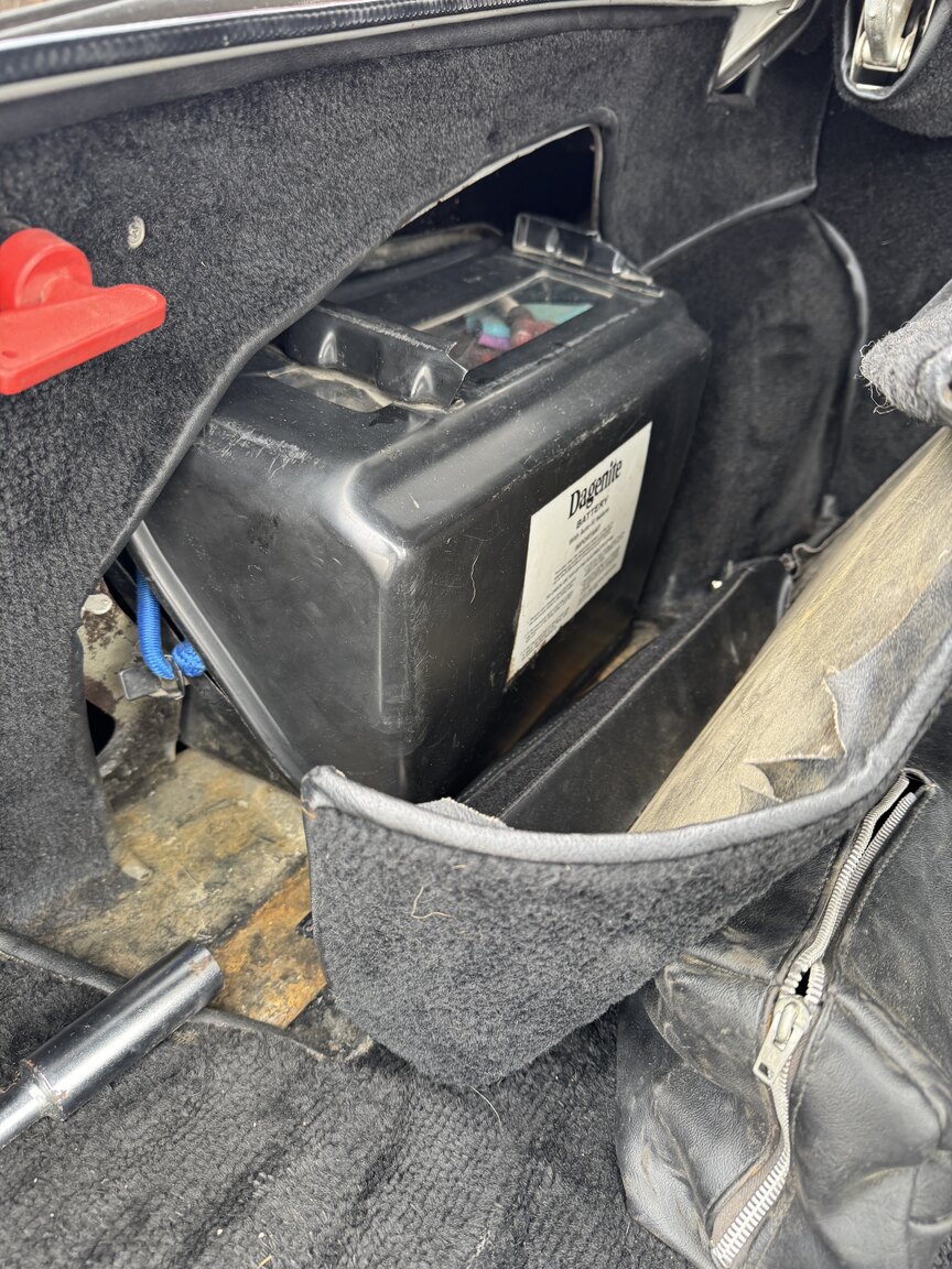 Interior image of 1976 Rolls-Royce Silver Shadow